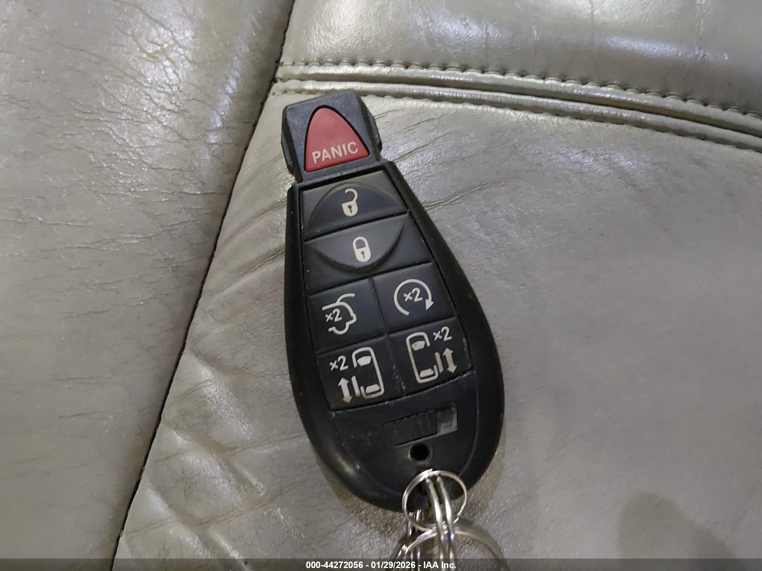 CHRYSLER TOWN image 11