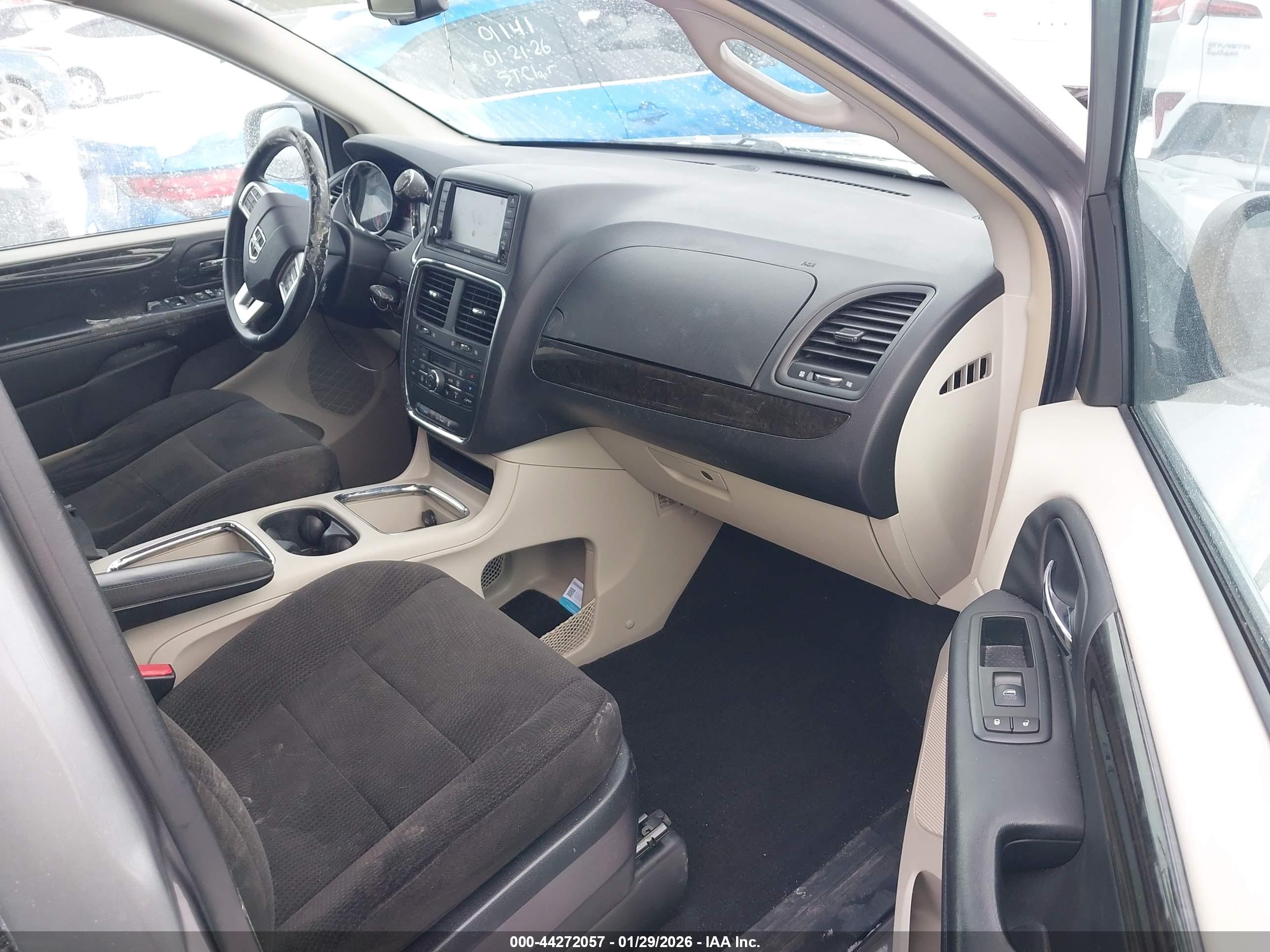 DODGE GRAND image 5