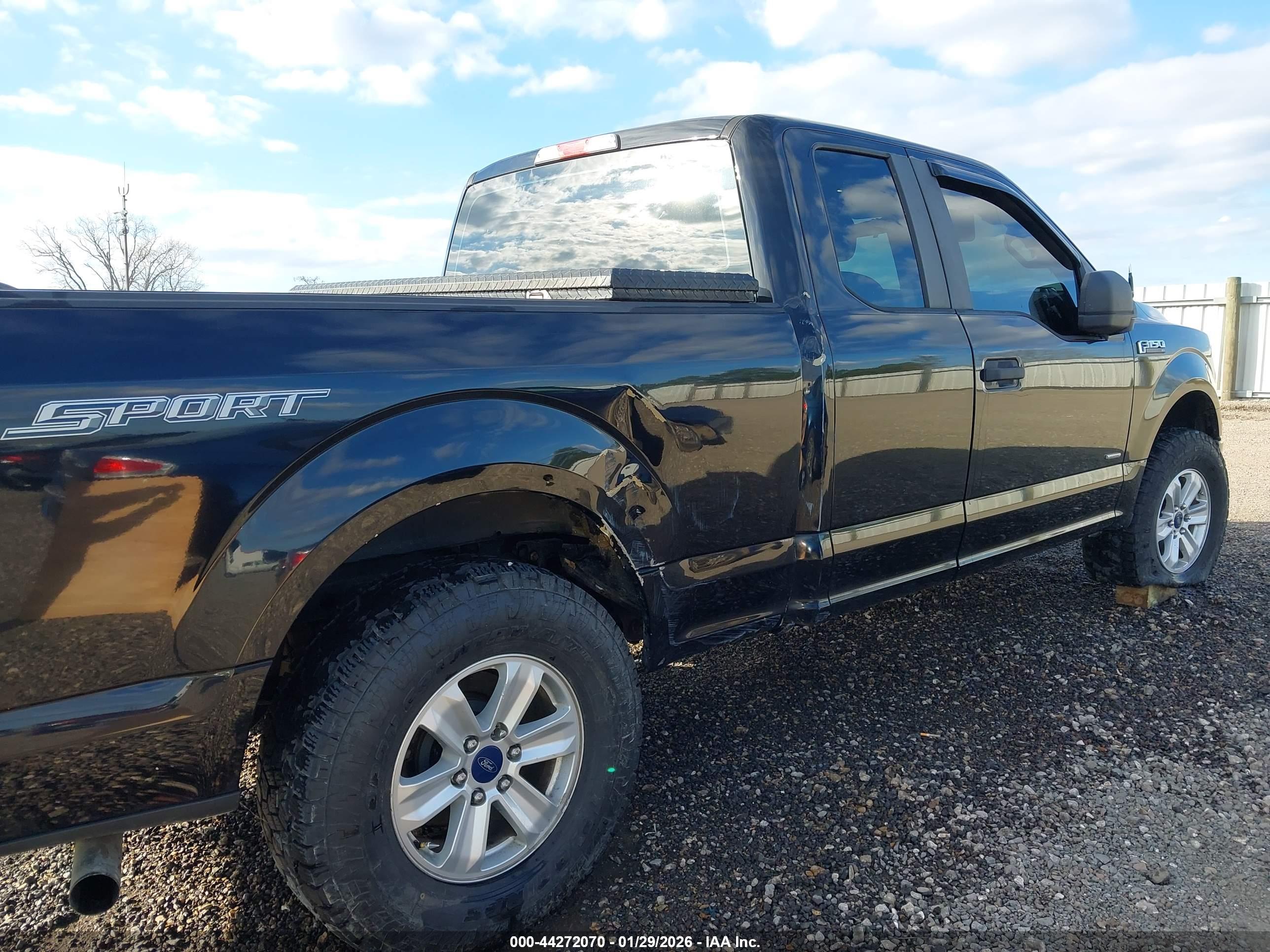 FORD F-150 image 6