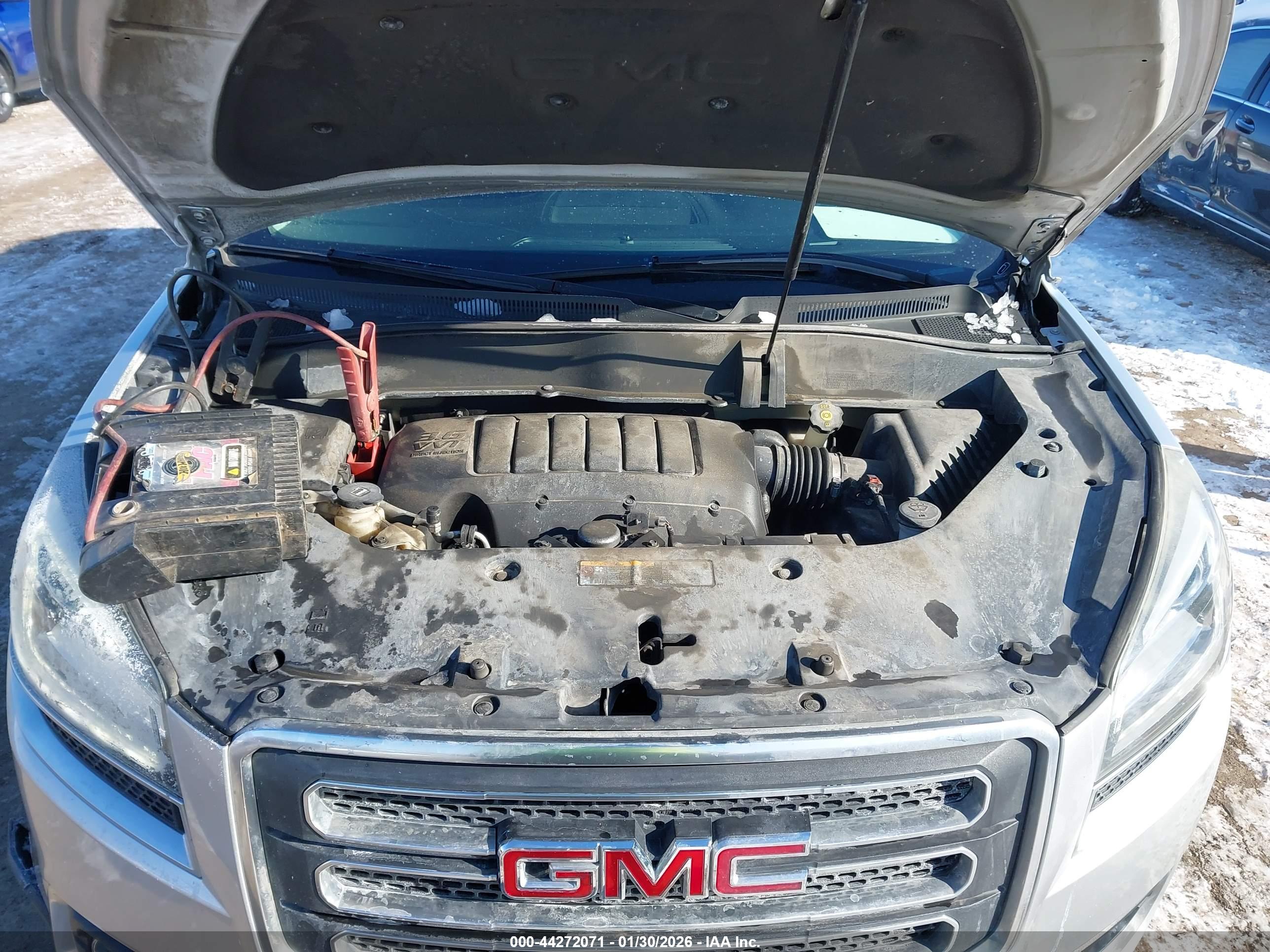 GMC ACADIA image 10