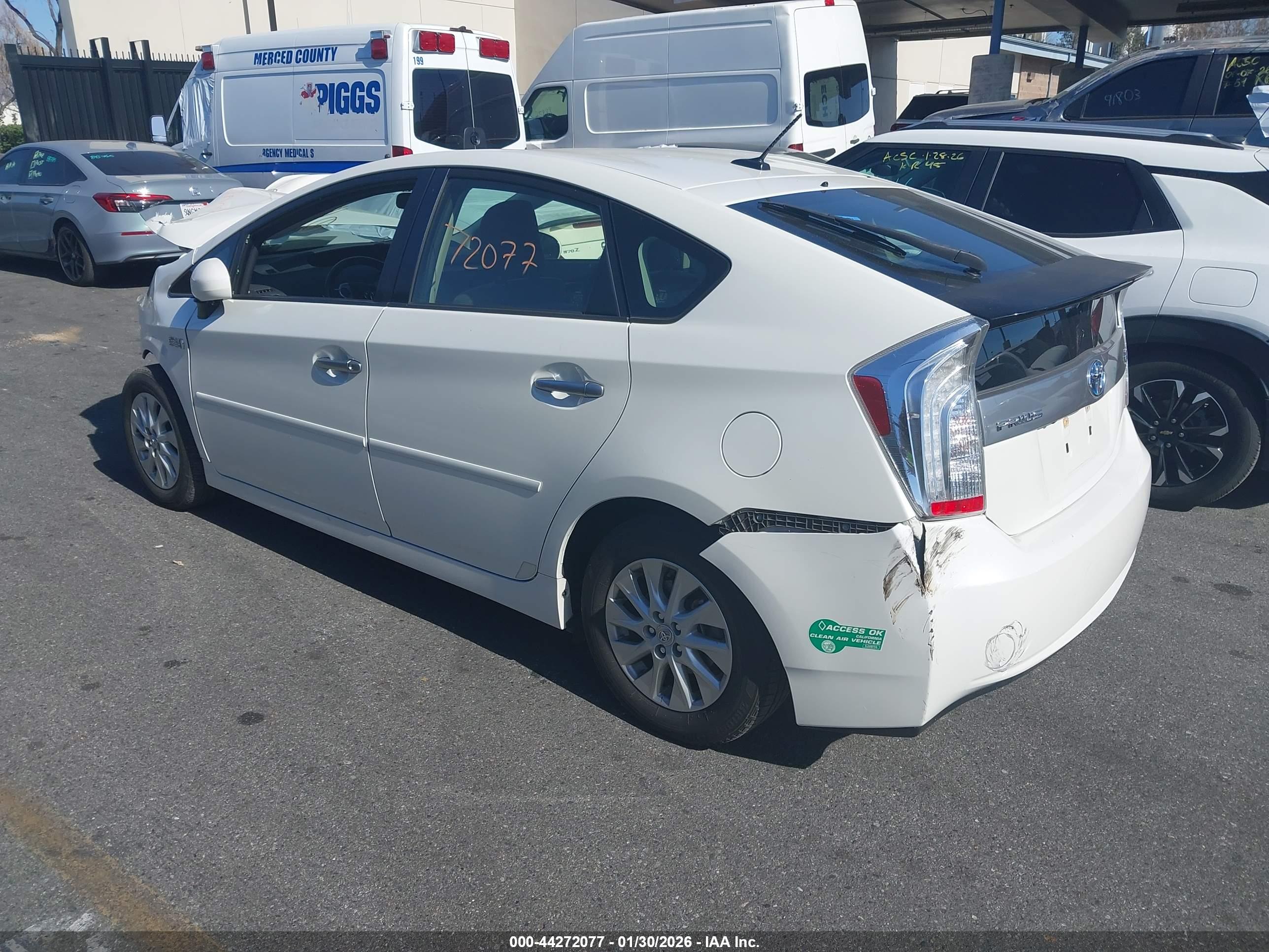 TOYOTA PRIUS image 3