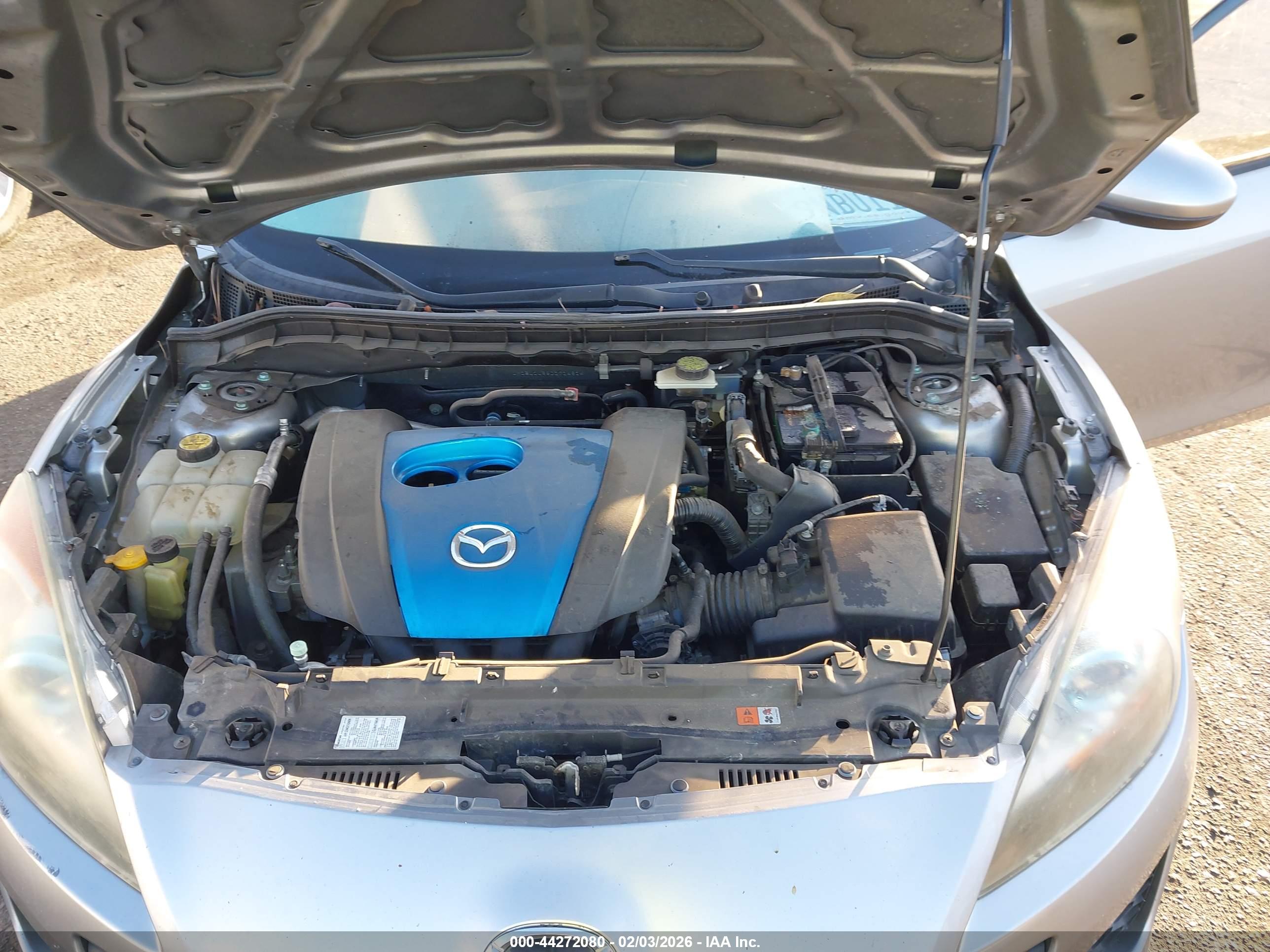 MAZDA MAZDA3 image 10