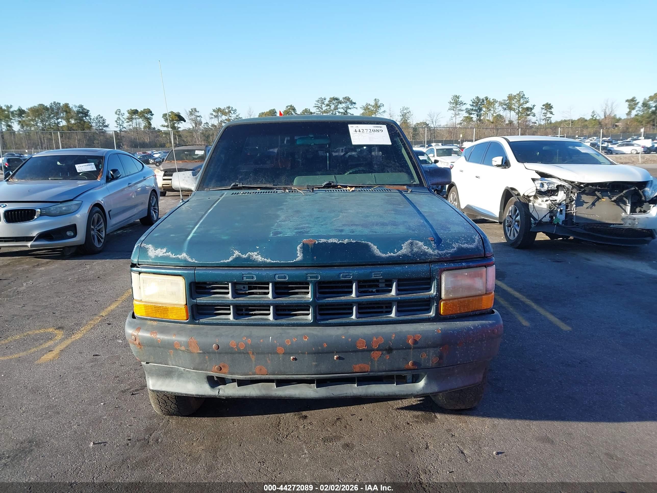 DODGE DAKOTA image 6