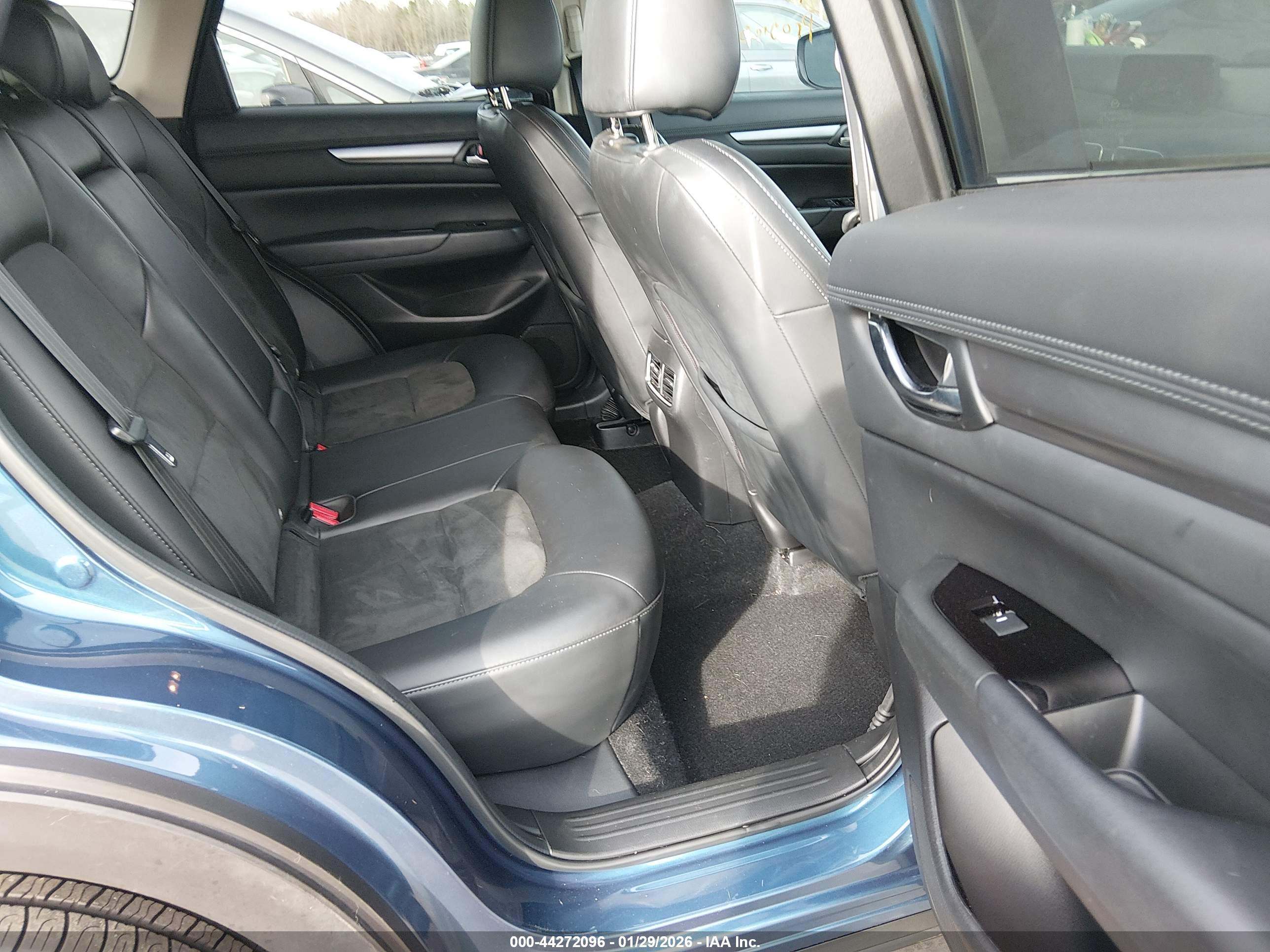 MAZDA CX-5 image 8