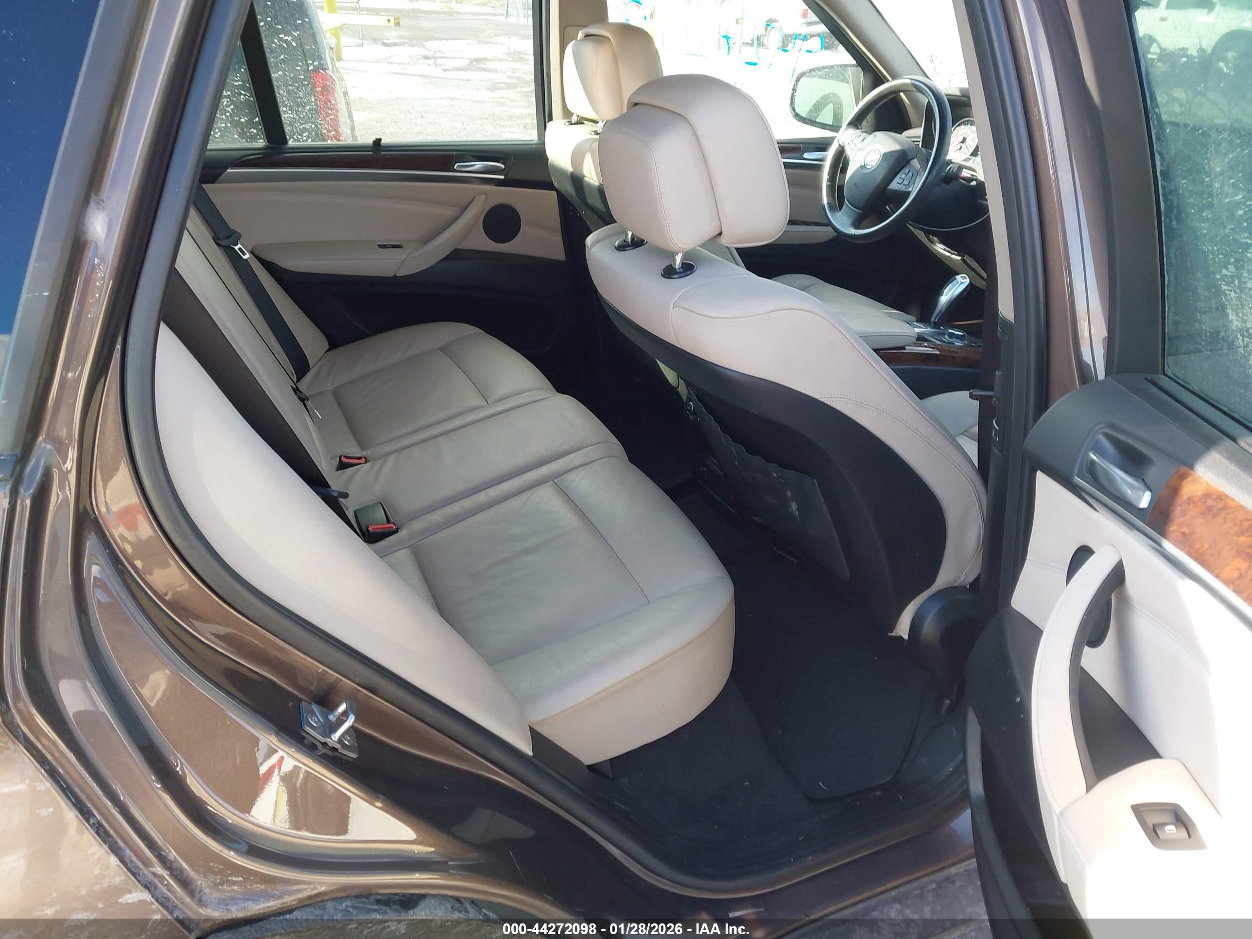 BMW X5 image 8