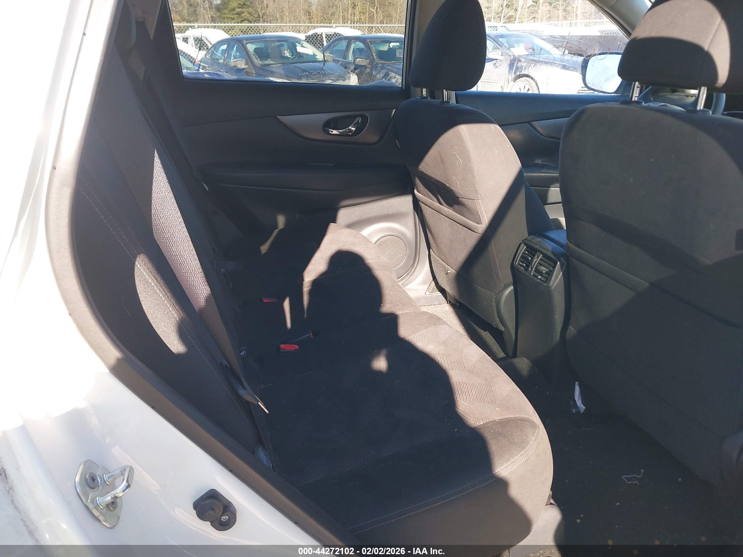 NISSAN ROGUE image 8