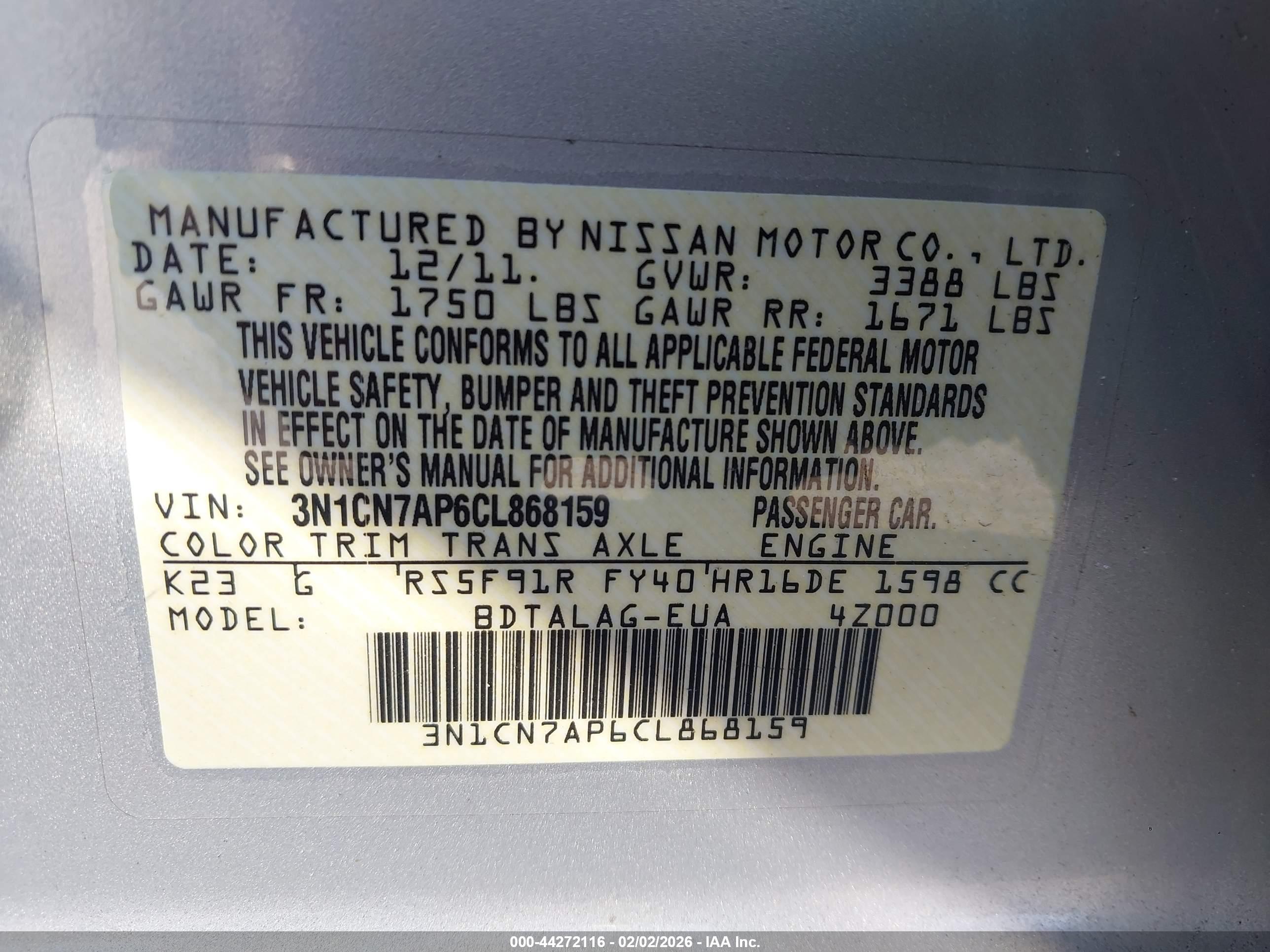 NISSAN VERSA image 9