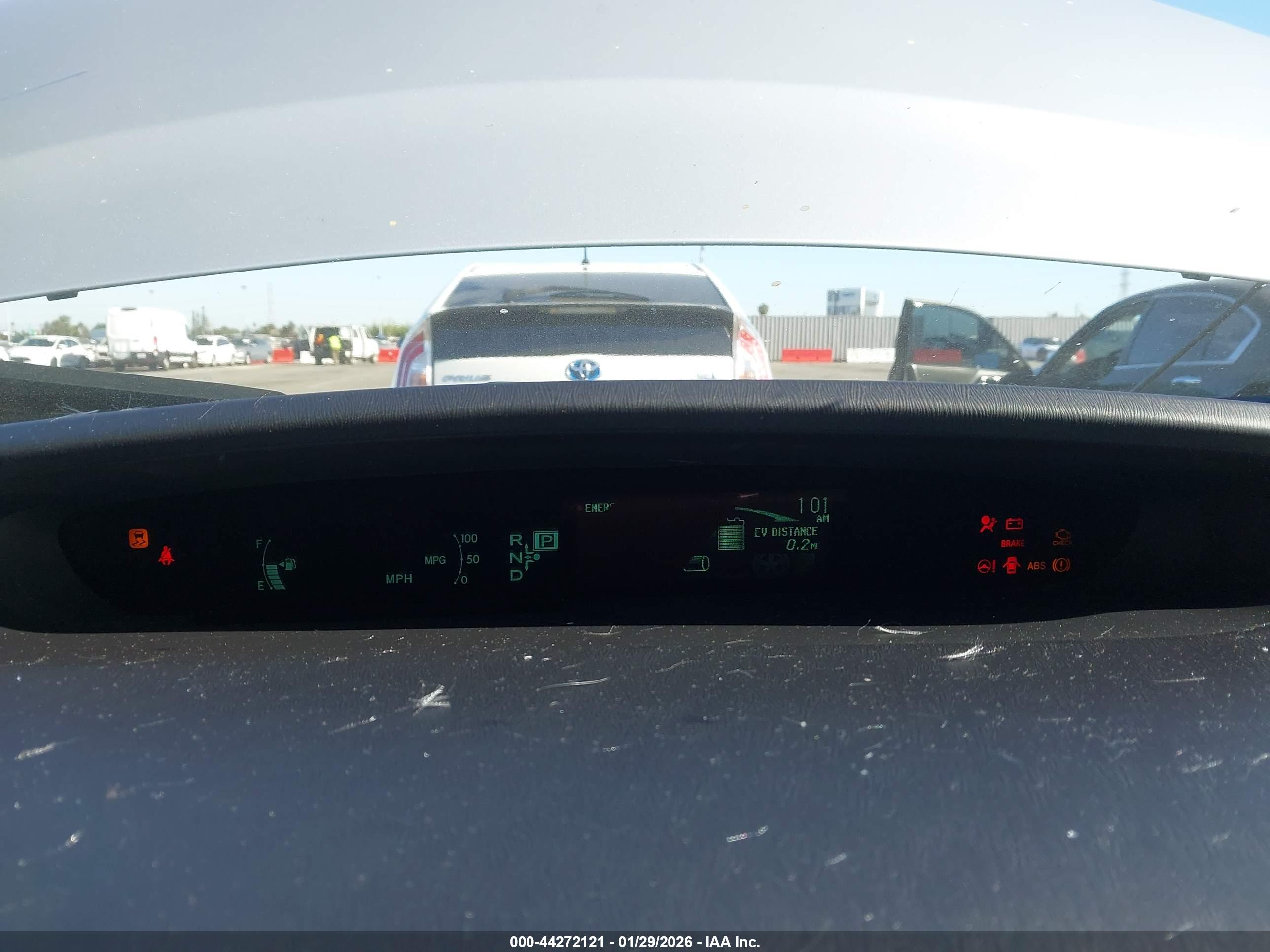TOYOTA PRIUS image 7