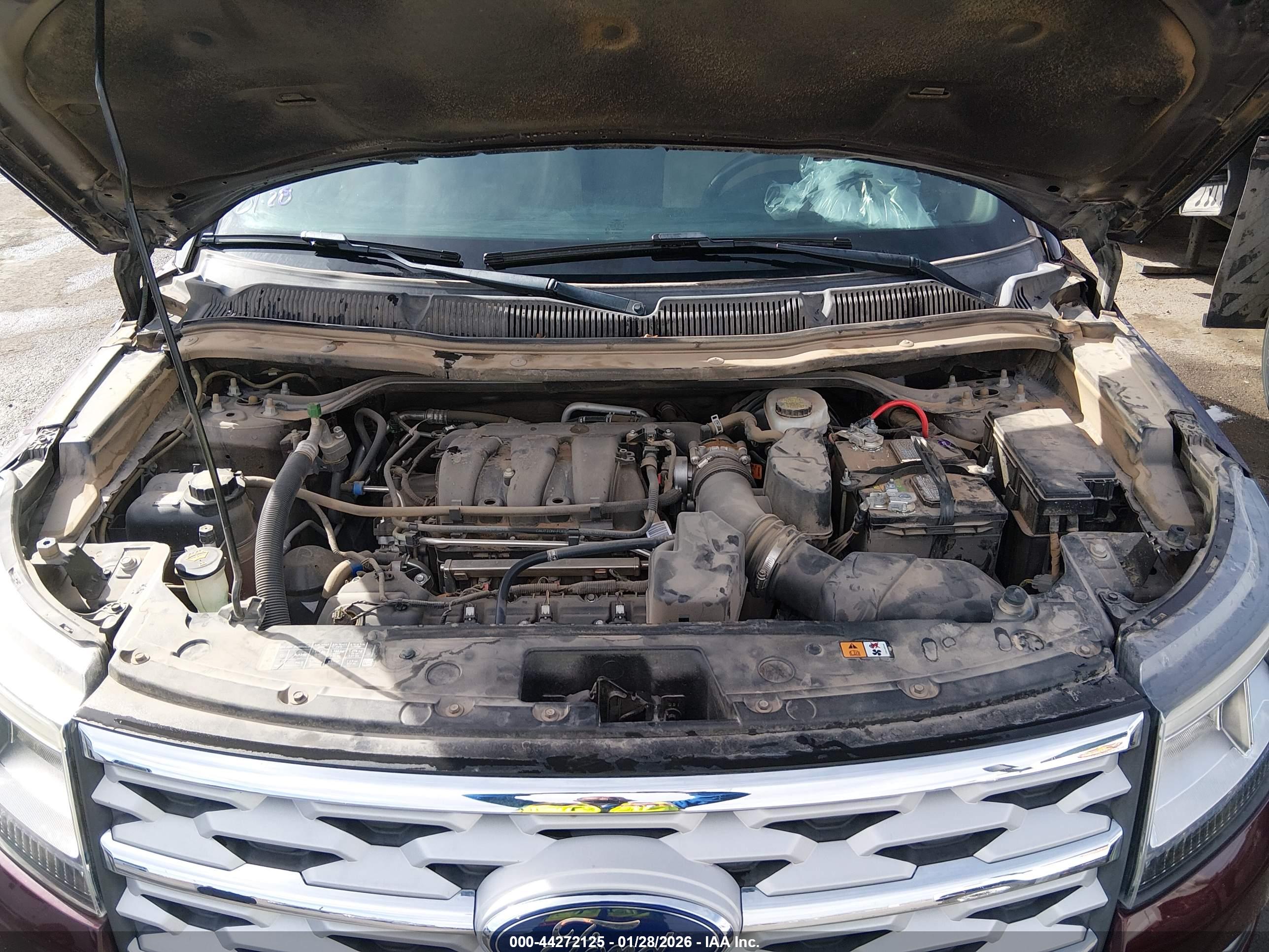FORD EXPLORER image 10