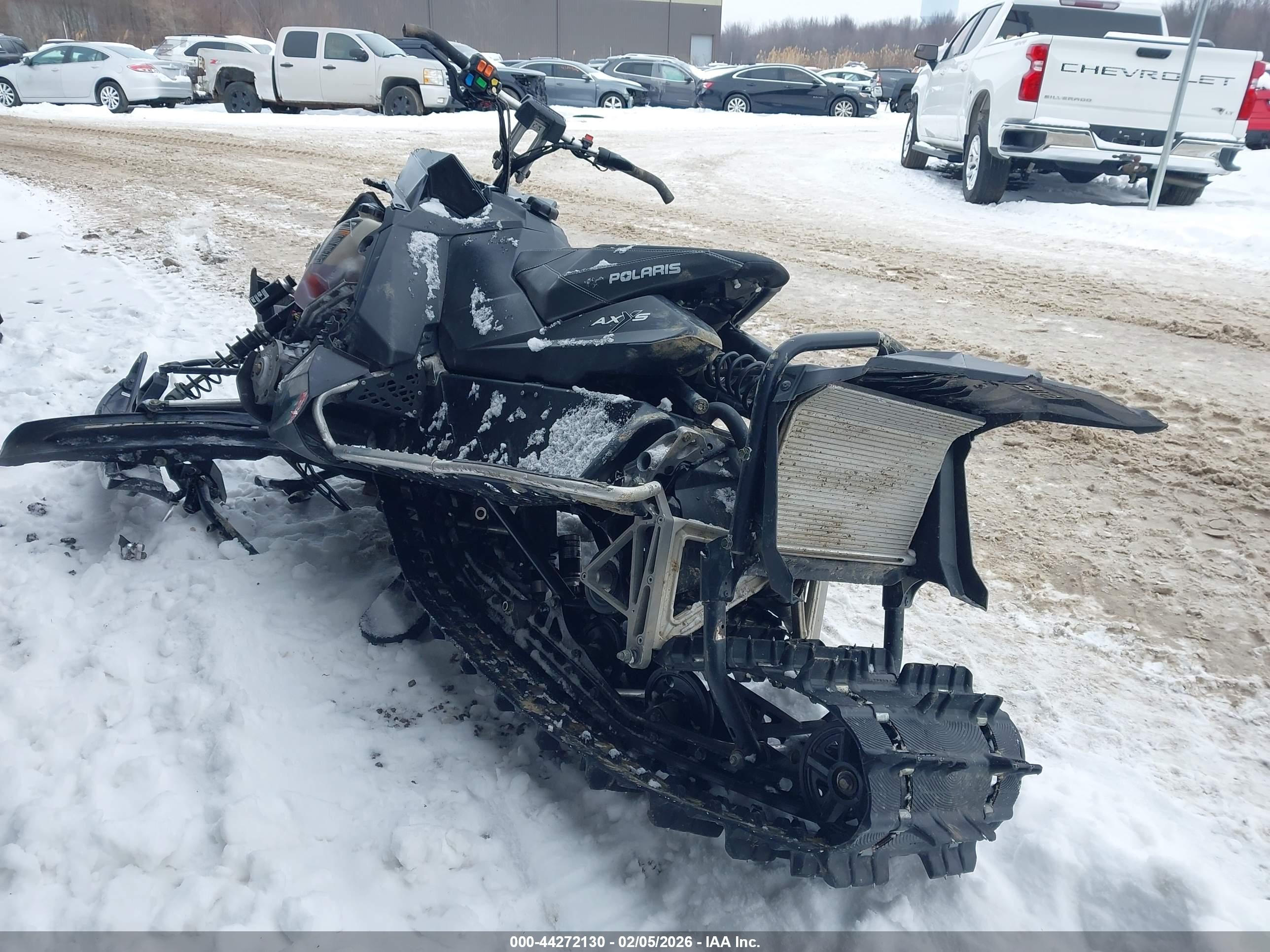 POLARIS SNOWMOBILE image 3