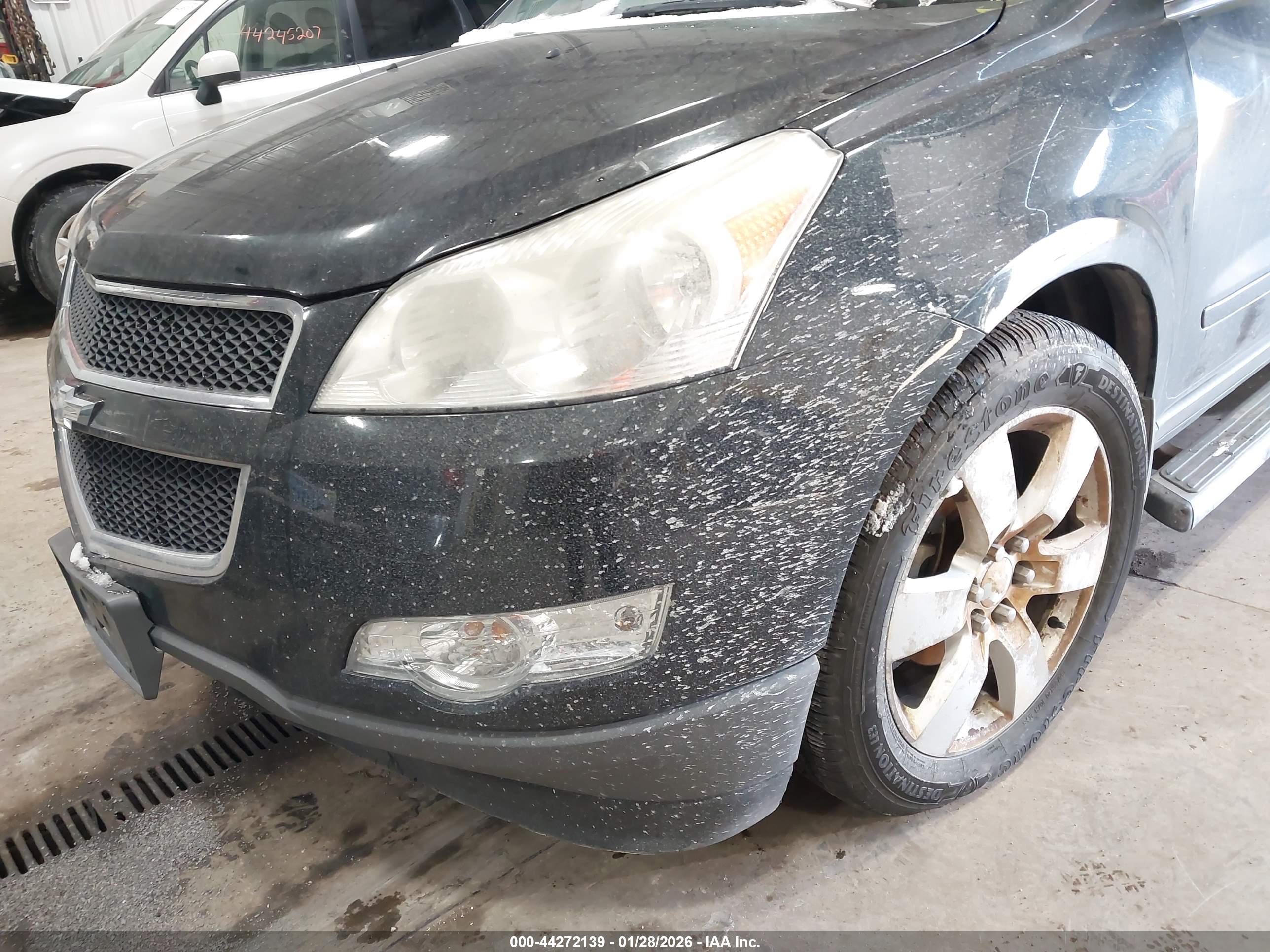CHEVROLET TRAVERSE image 6