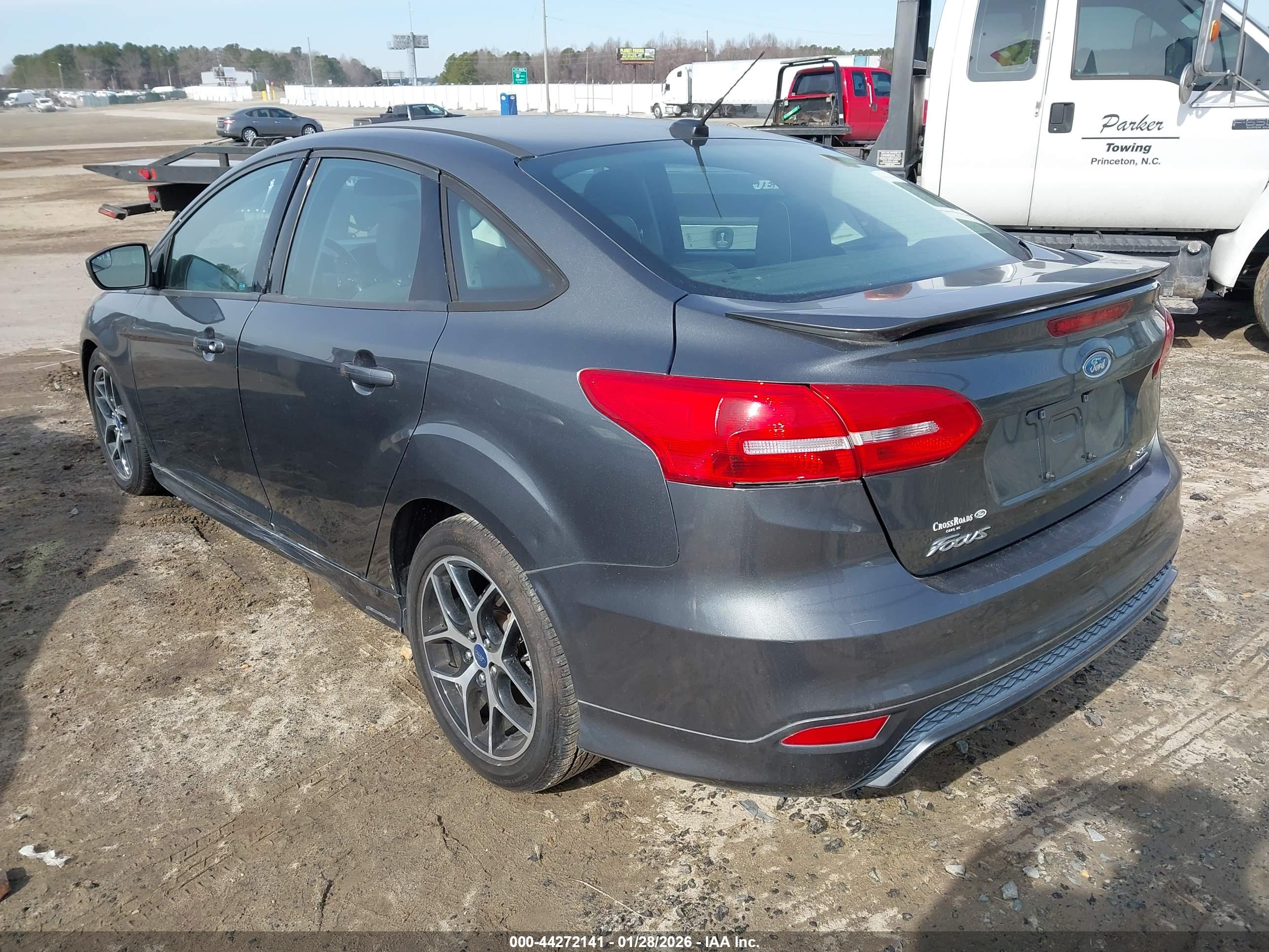 FORD FOCUS image 3