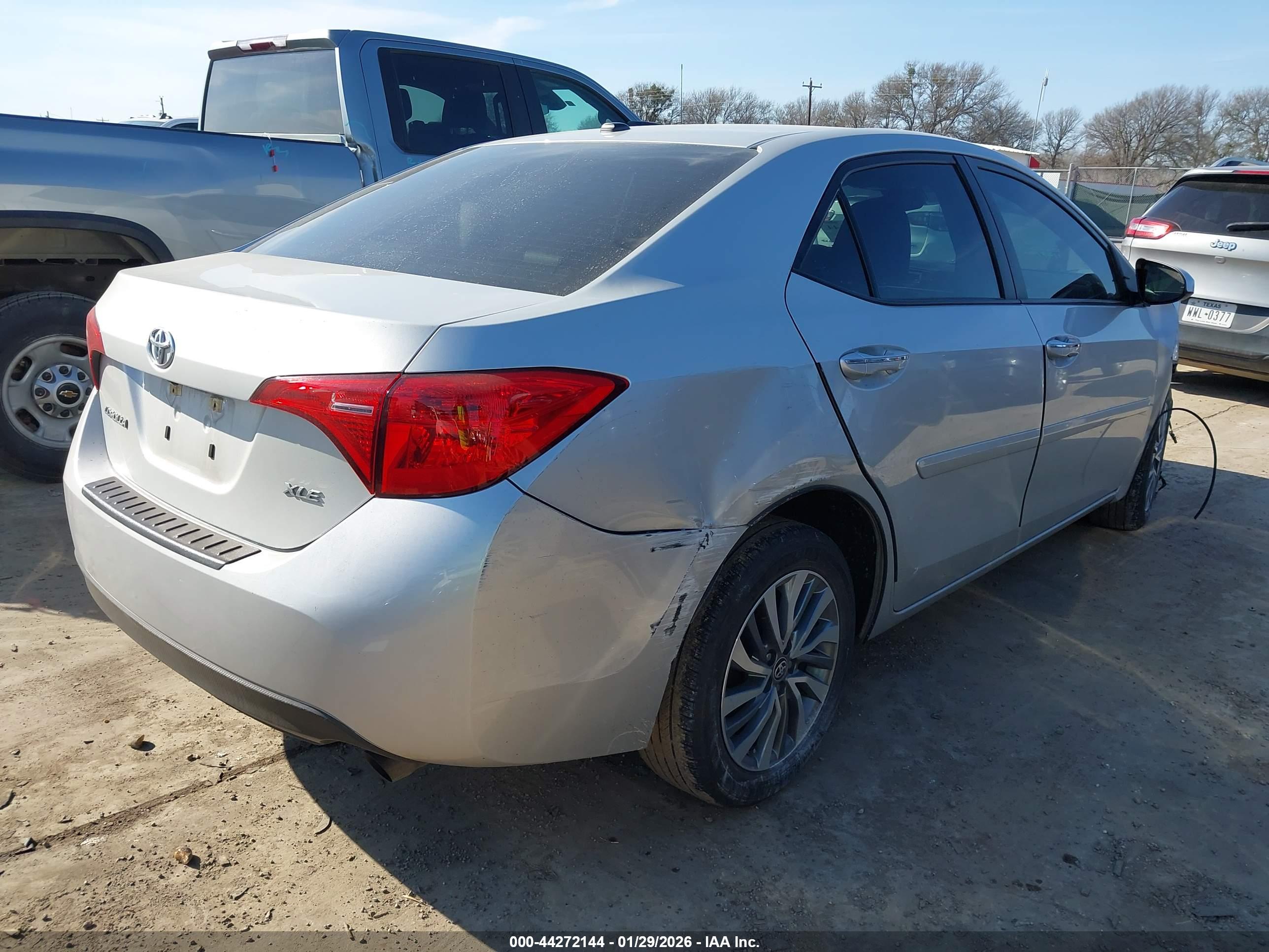 TOYOTA COROLLA image 4