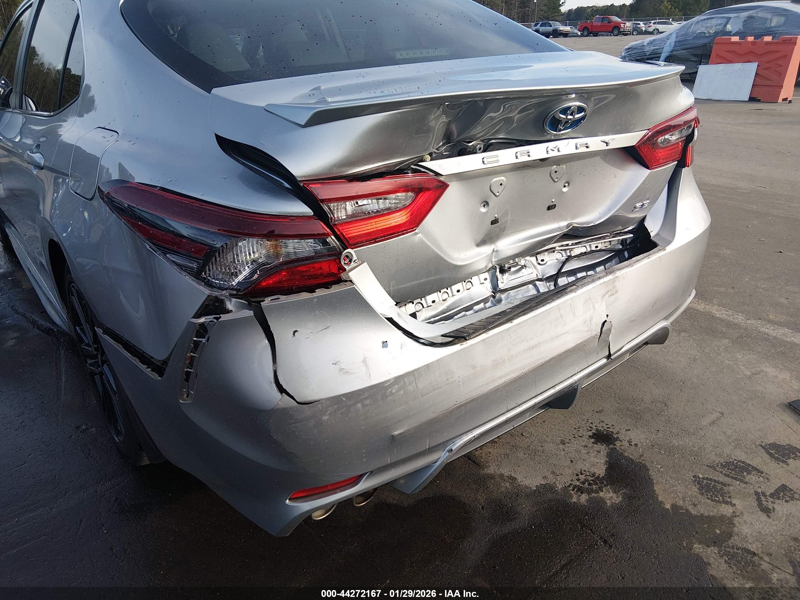TOYOTA CAMRY image 6