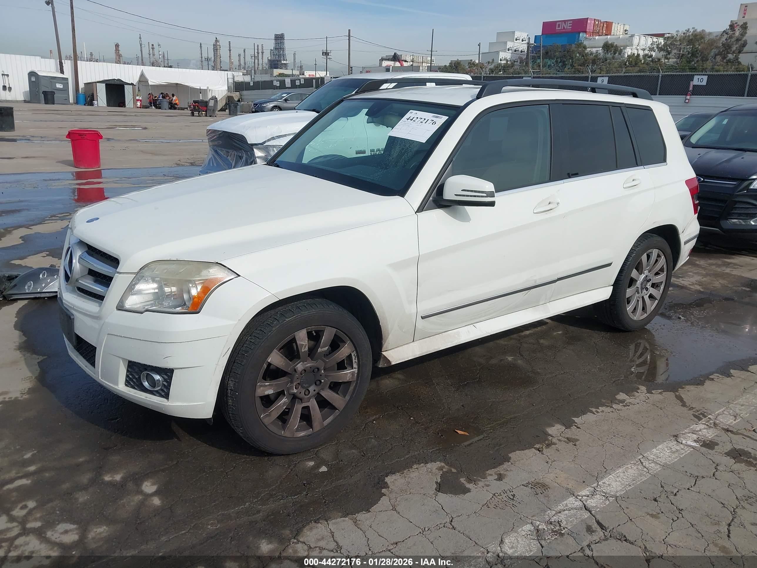 MERCEDES-BENZ GLK image 2