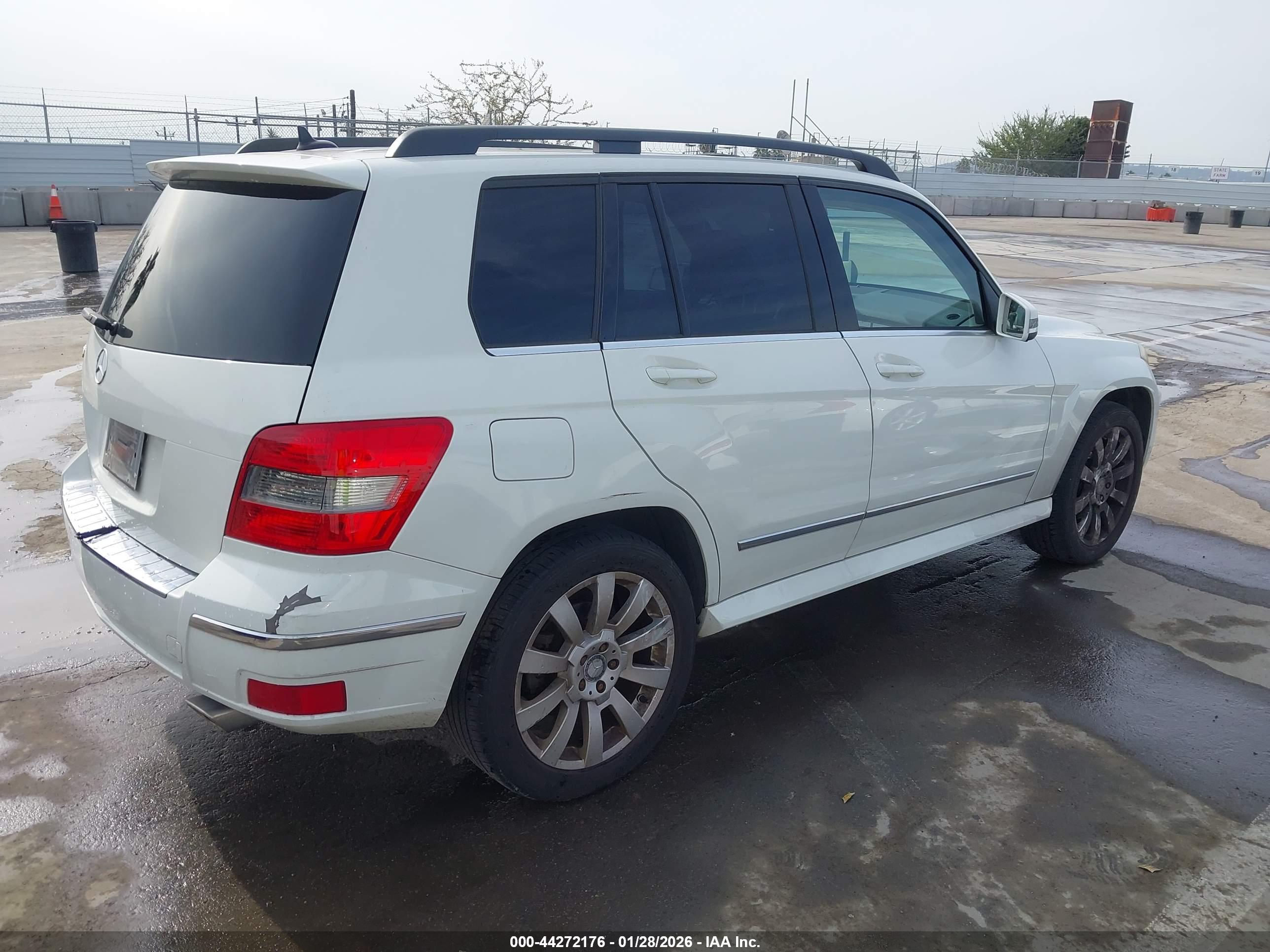 MERCEDES-BENZ GLK image 4