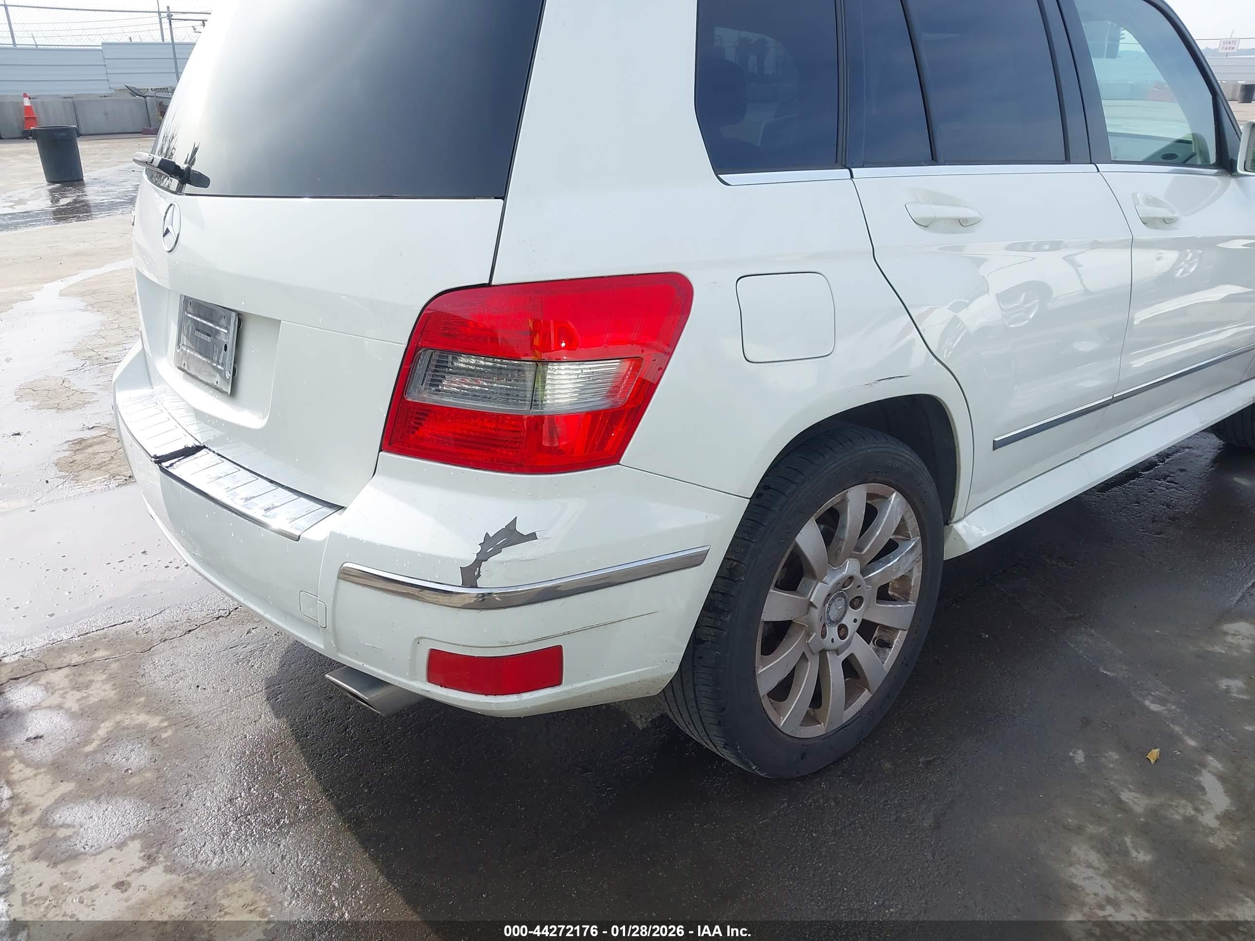 MERCEDES-BENZ GLK image 6