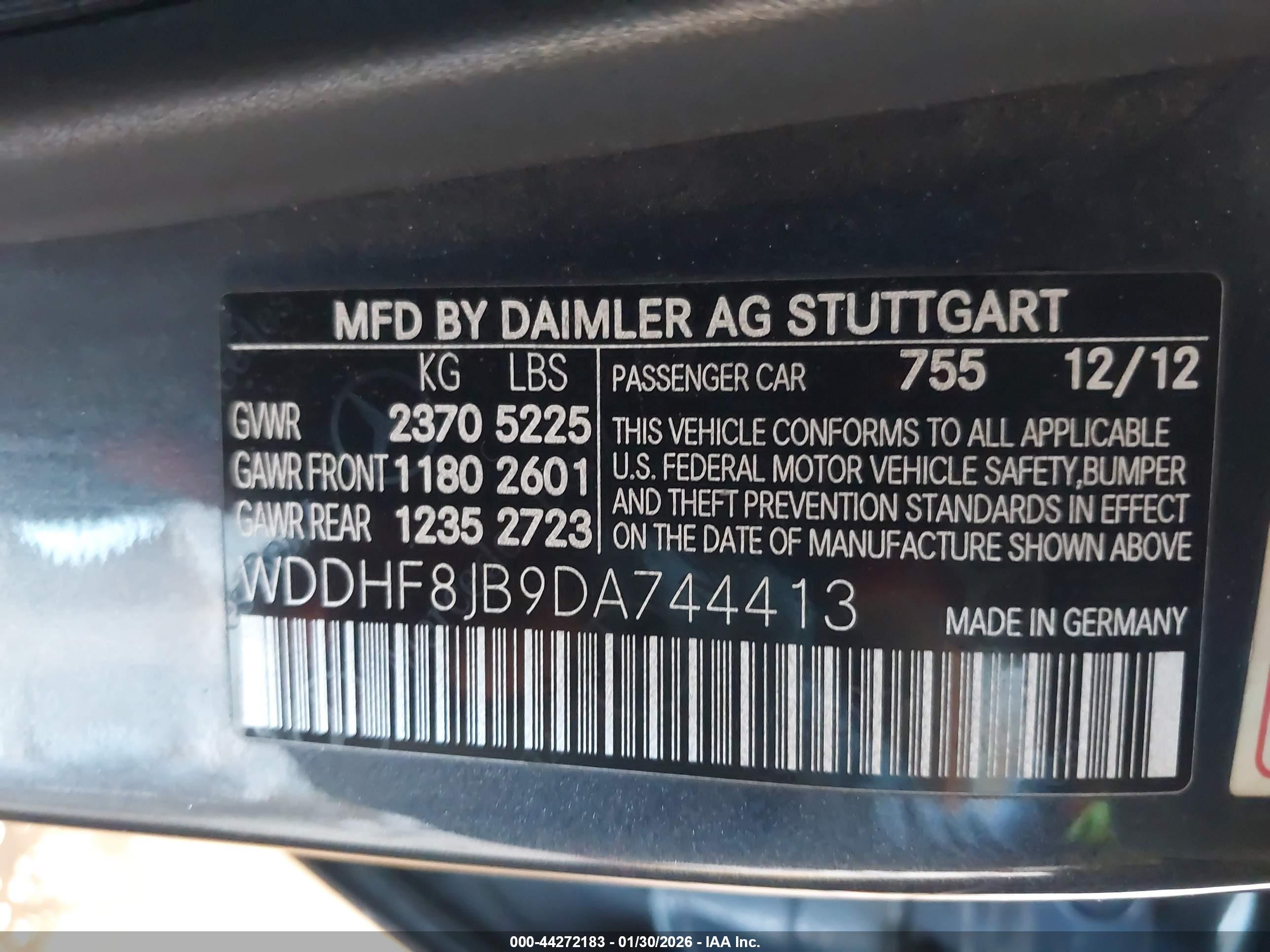 MERCEDES-BENZ E image 9