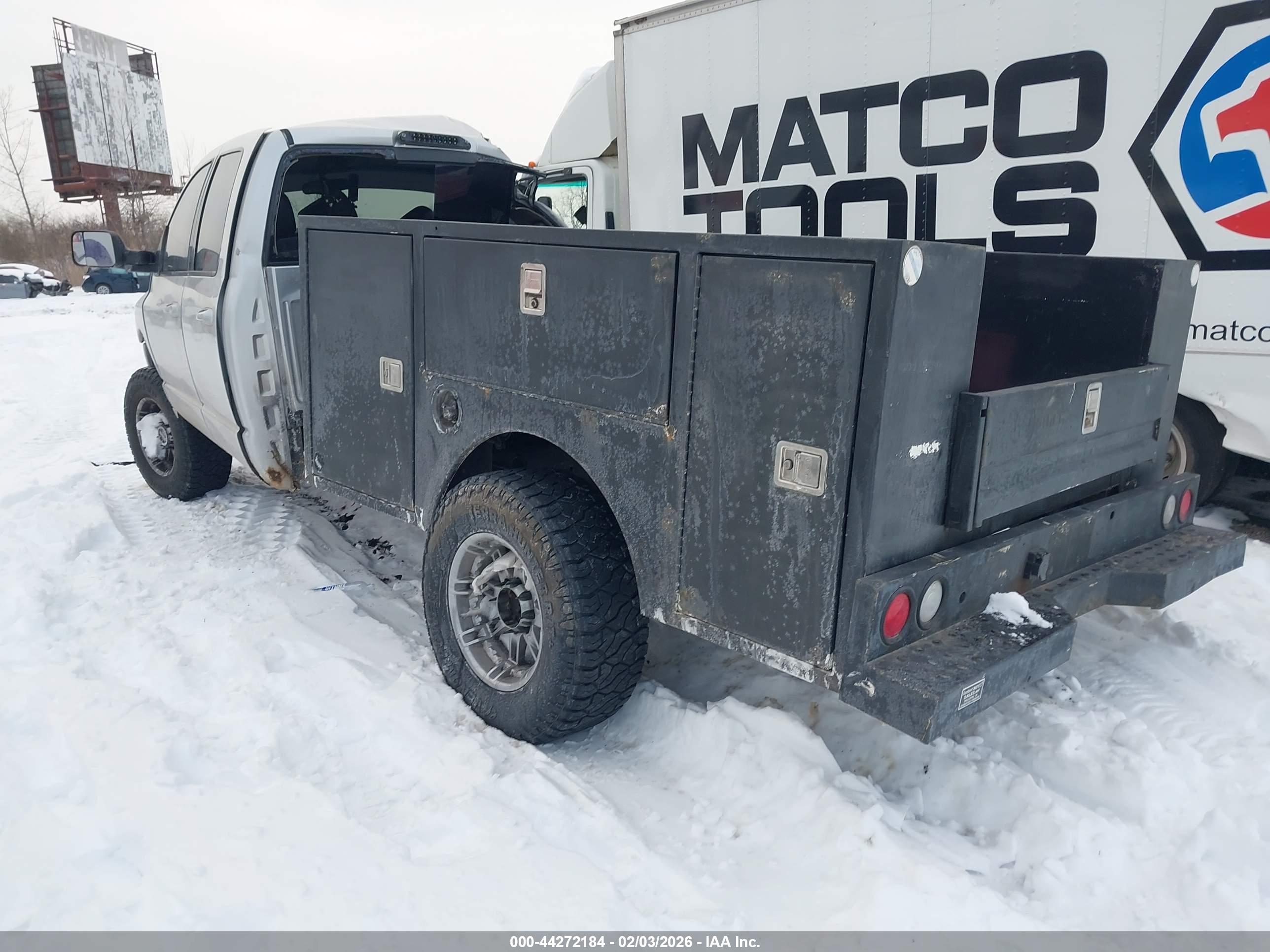DODGE RAM image 3