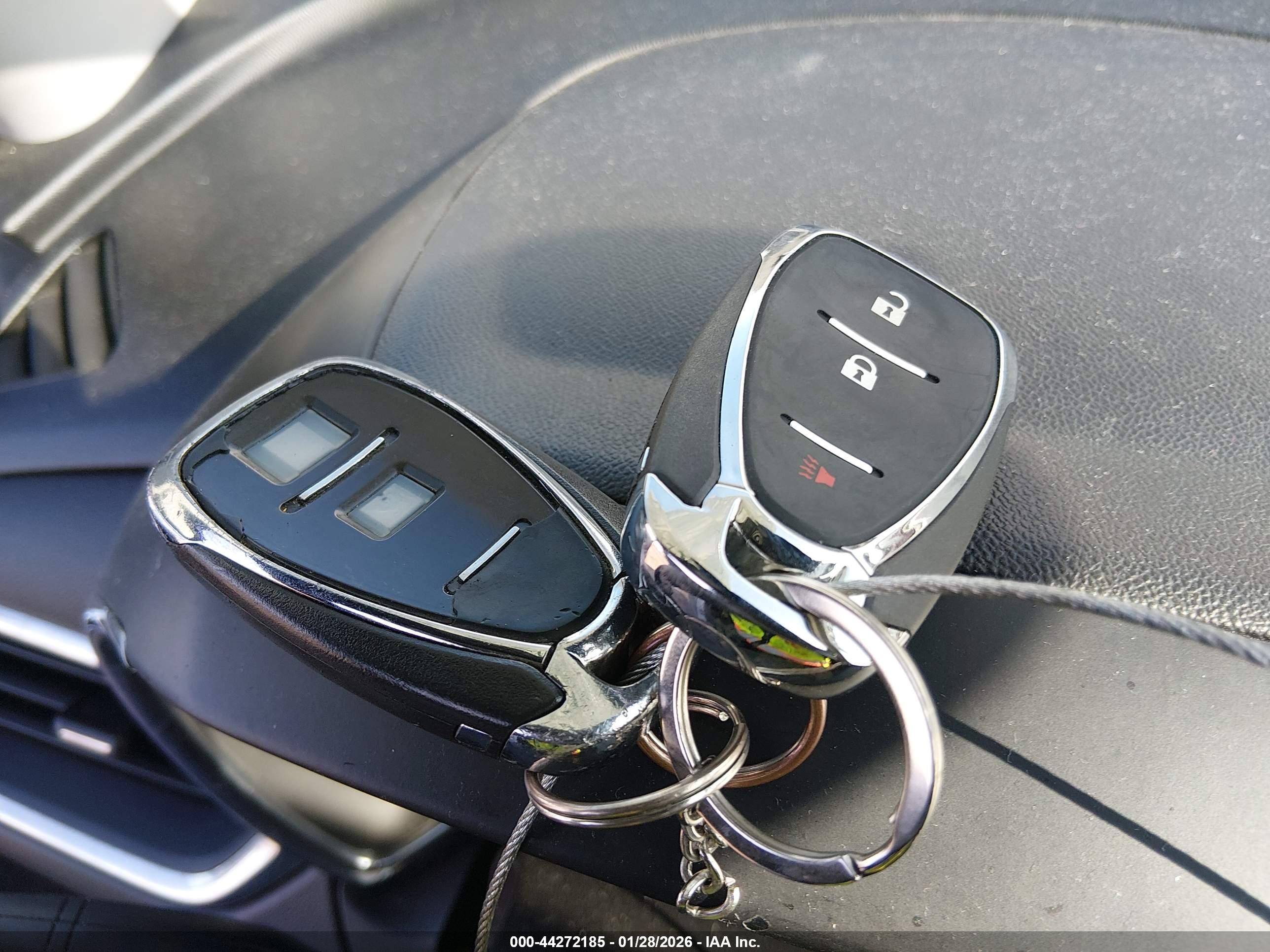 CHEVROLET EQUINOX image 11