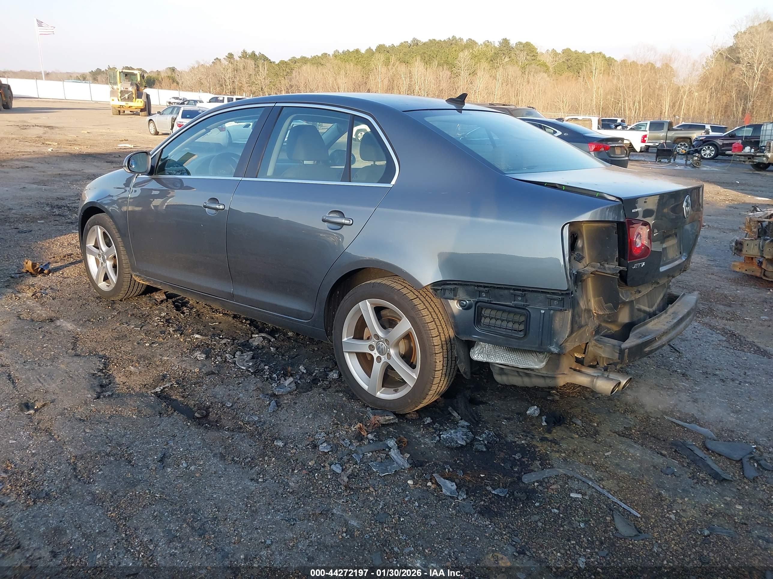 VOLKSWAGEN JETTA image 3