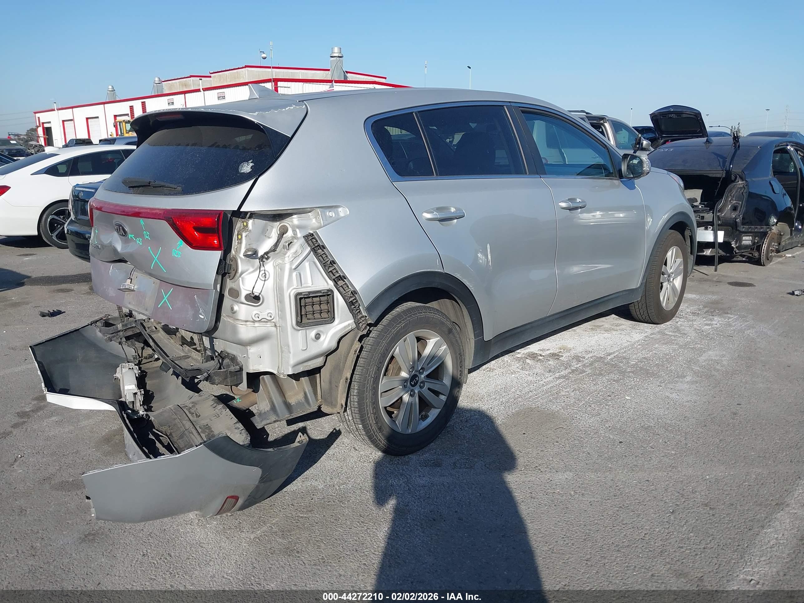 KIA SPORTAGE image 4