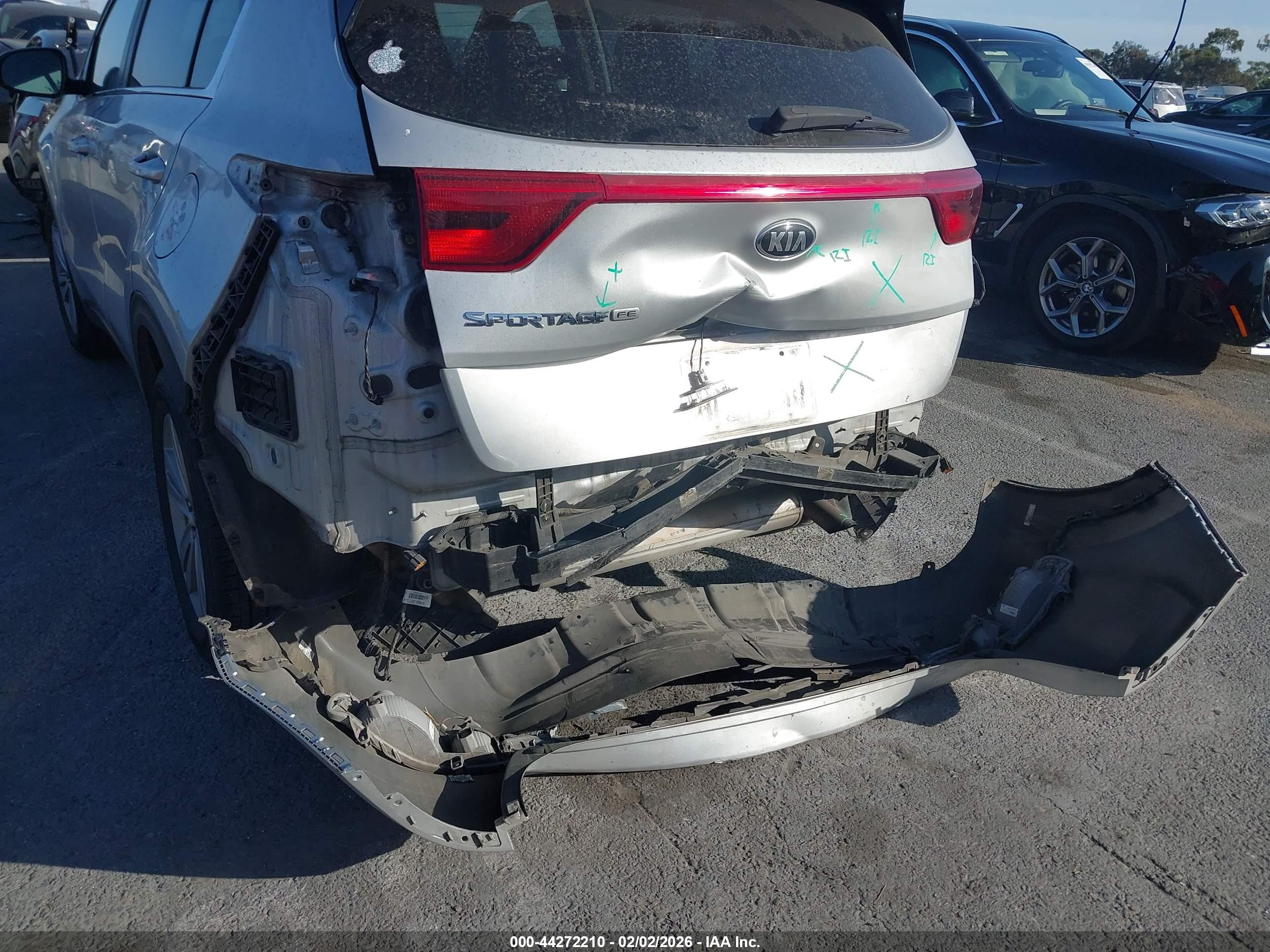 KIA SPORTAGE image 6