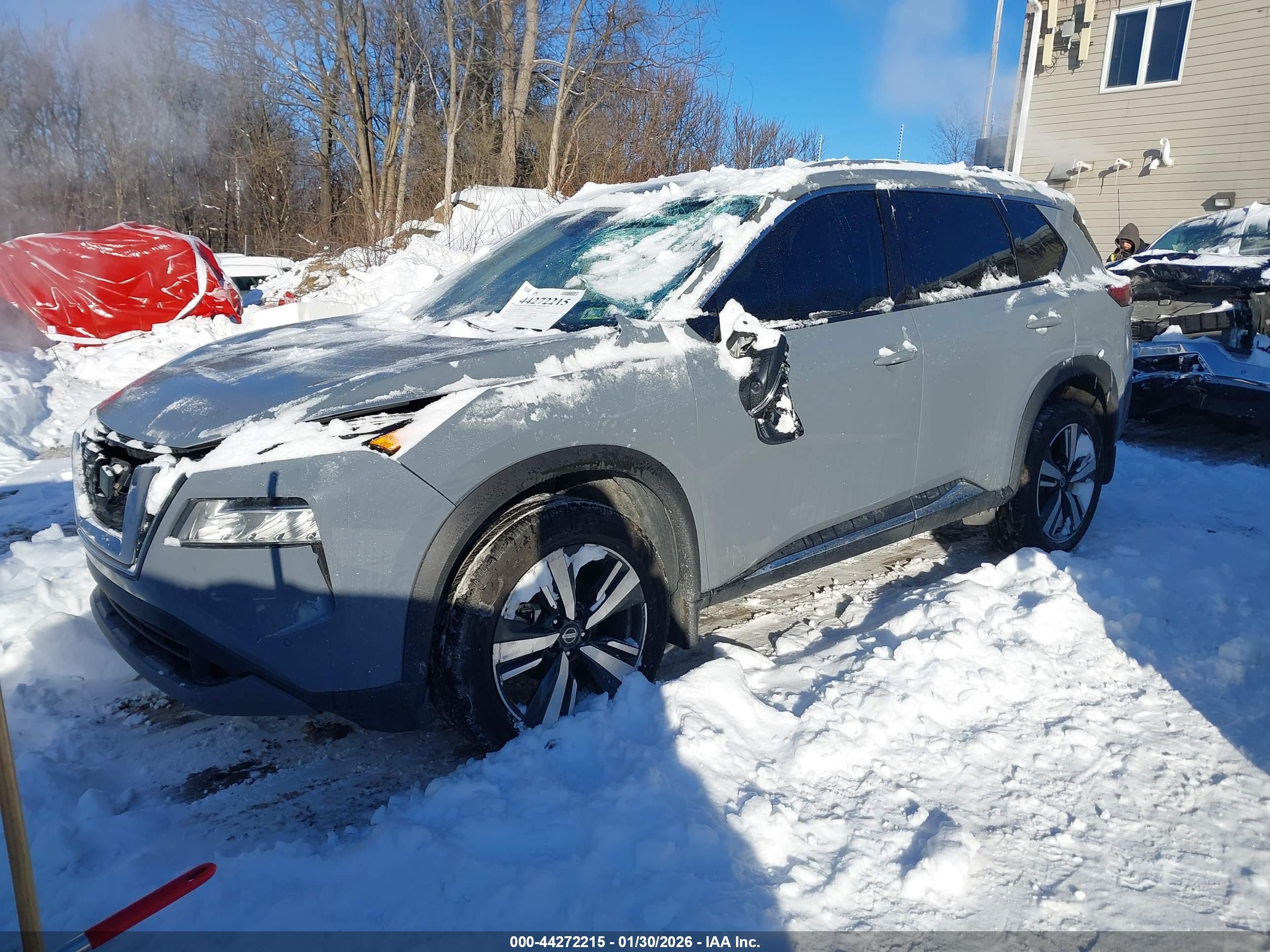 NISSAN ROGUE image 2