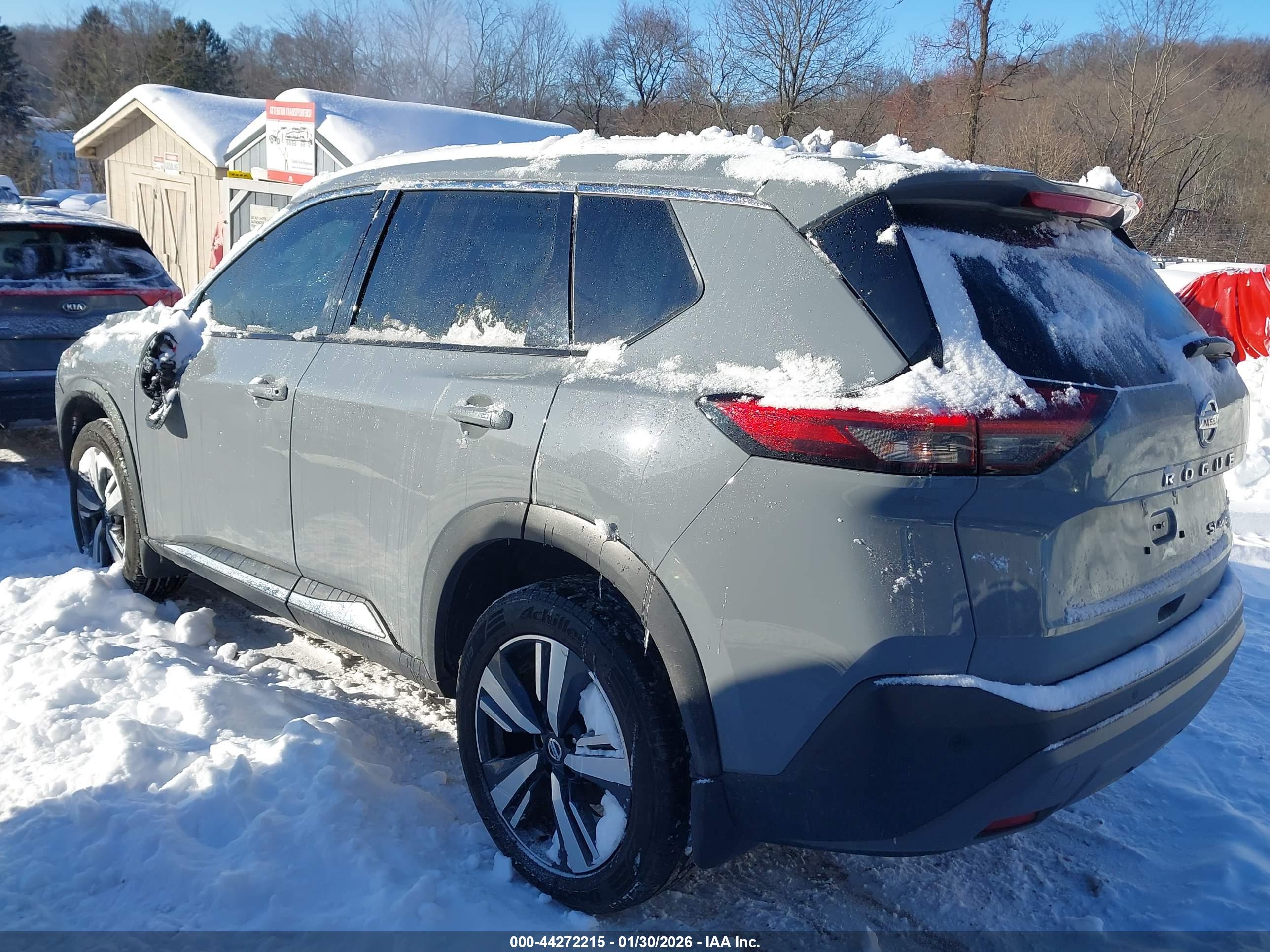 NISSAN ROGUE image 3