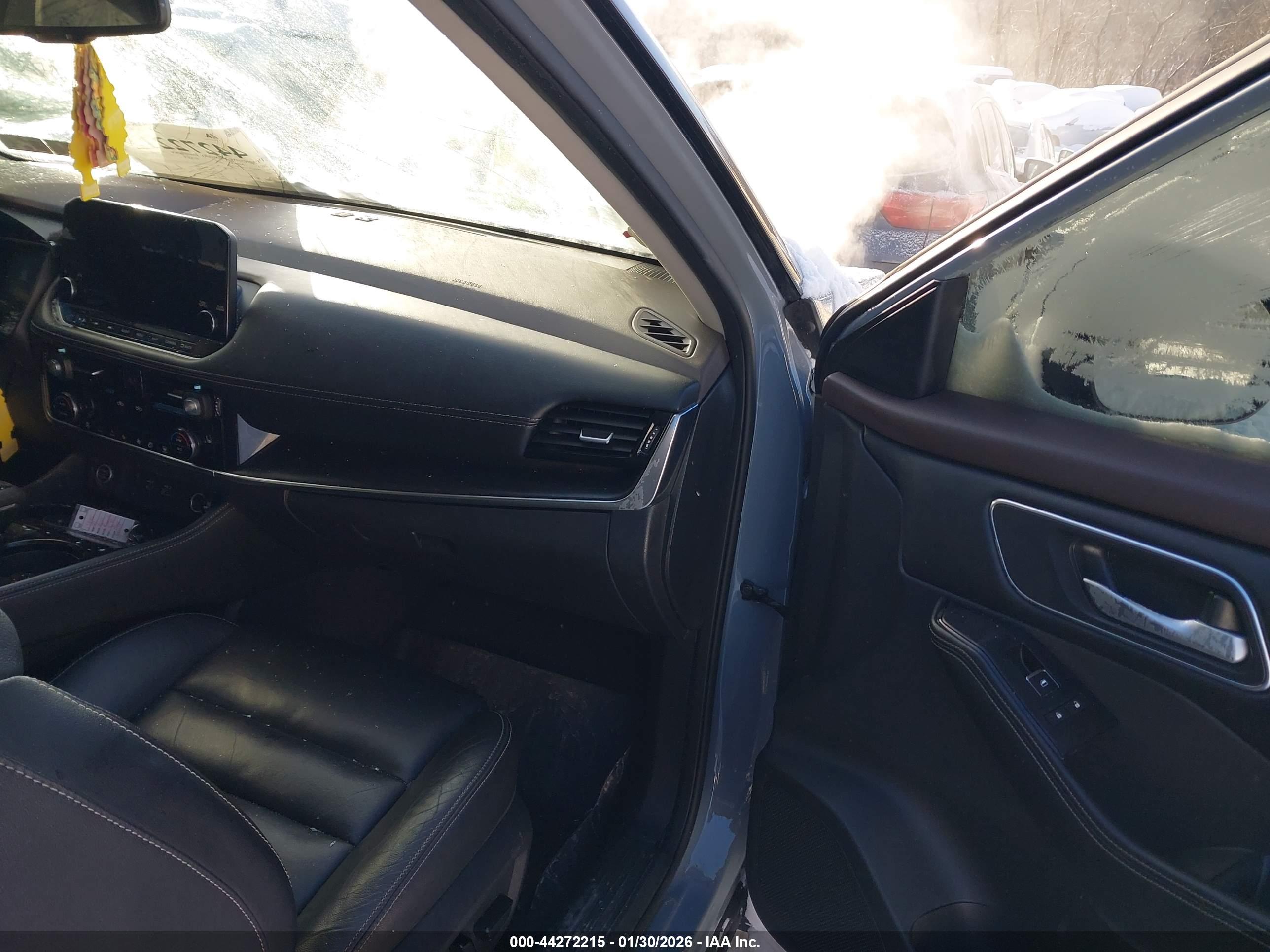 NISSAN ROGUE image 5