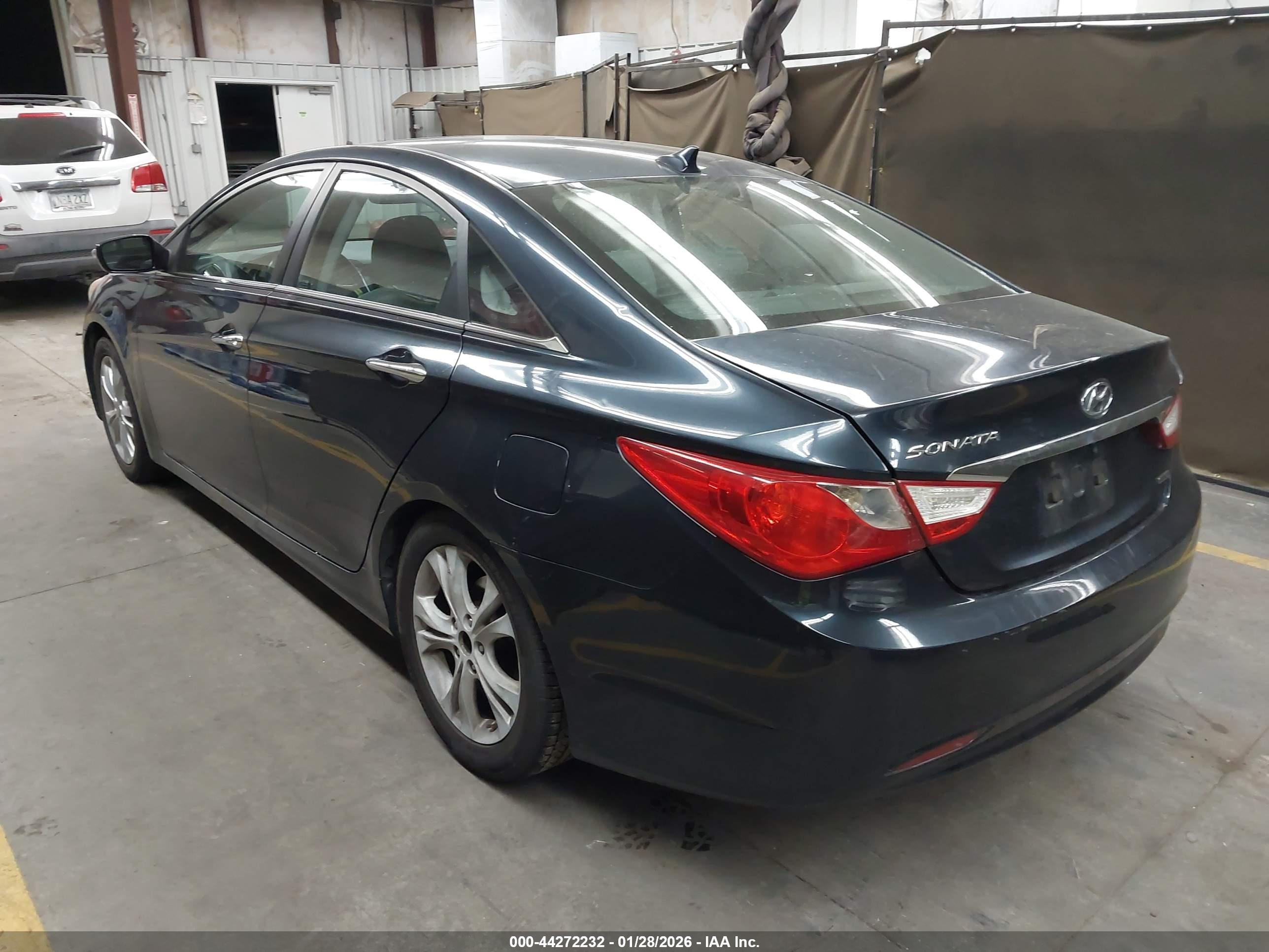 HYUNDAI SONATA image 3