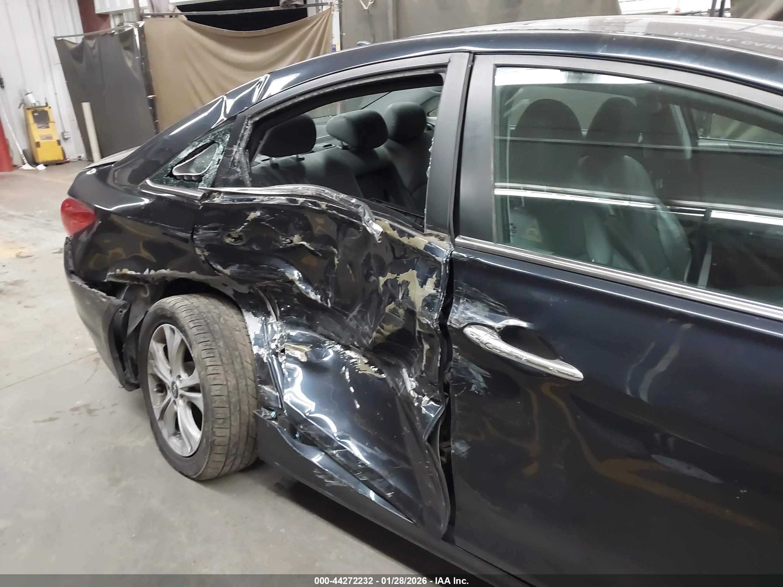 HYUNDAI SONATA image 6