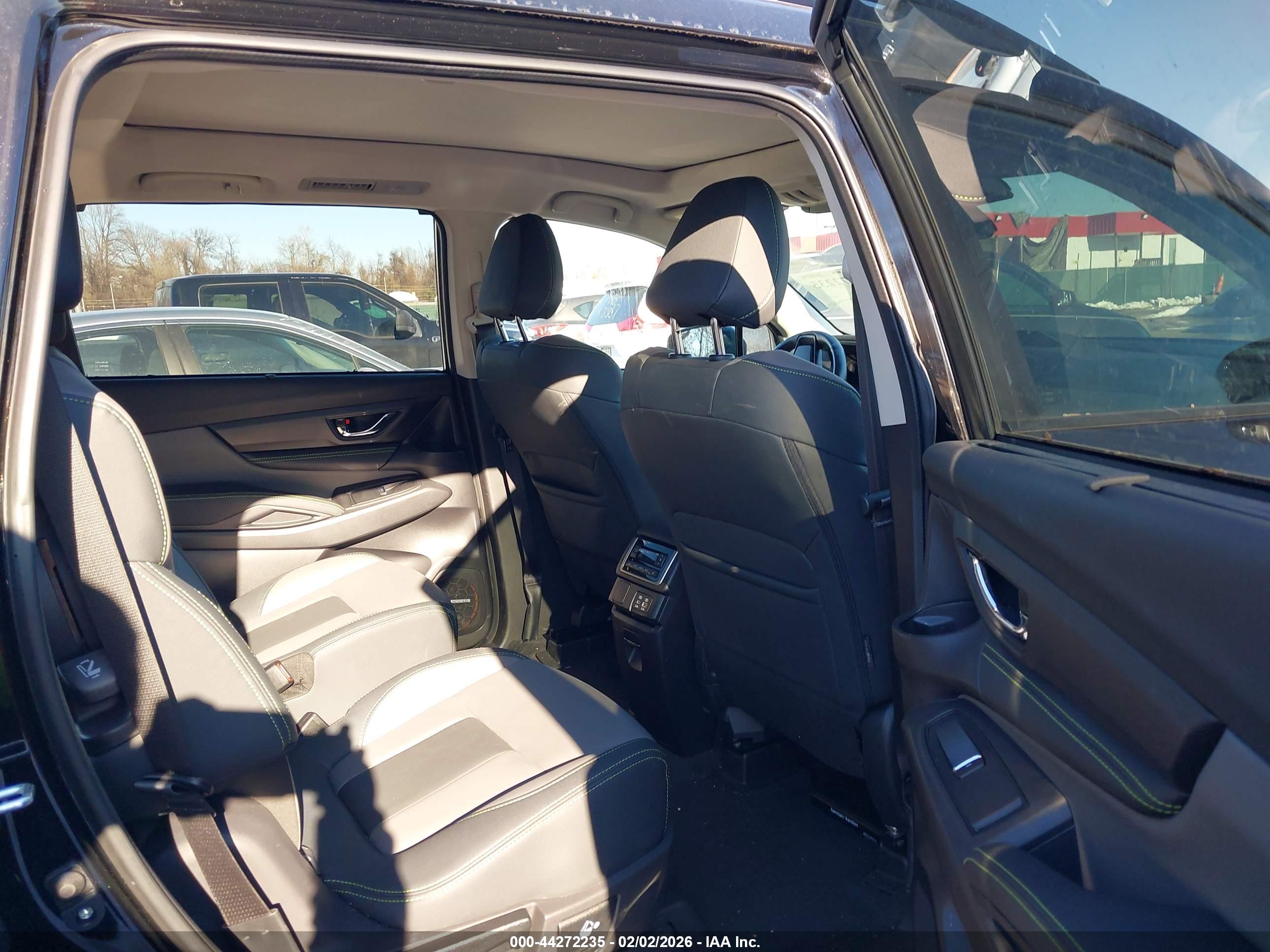 SUBARU ASCENT image 8