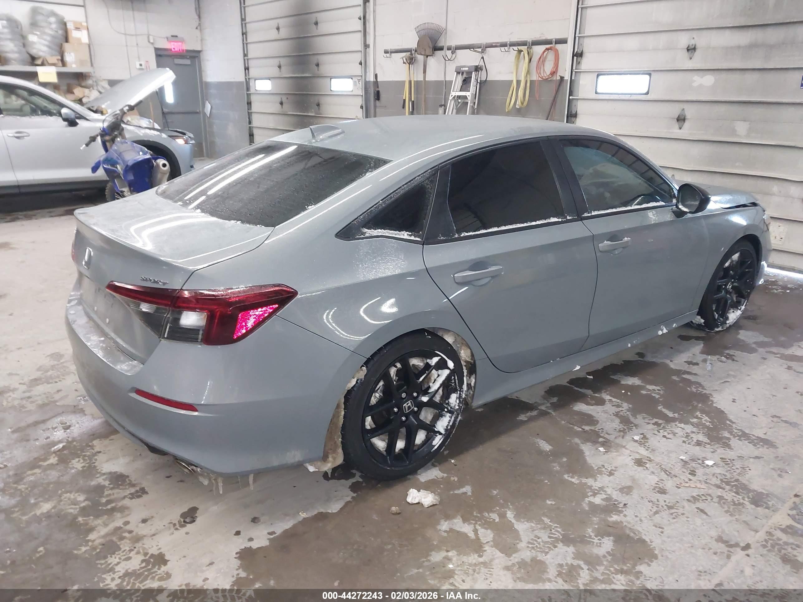 HONDA CIVIC image 4
