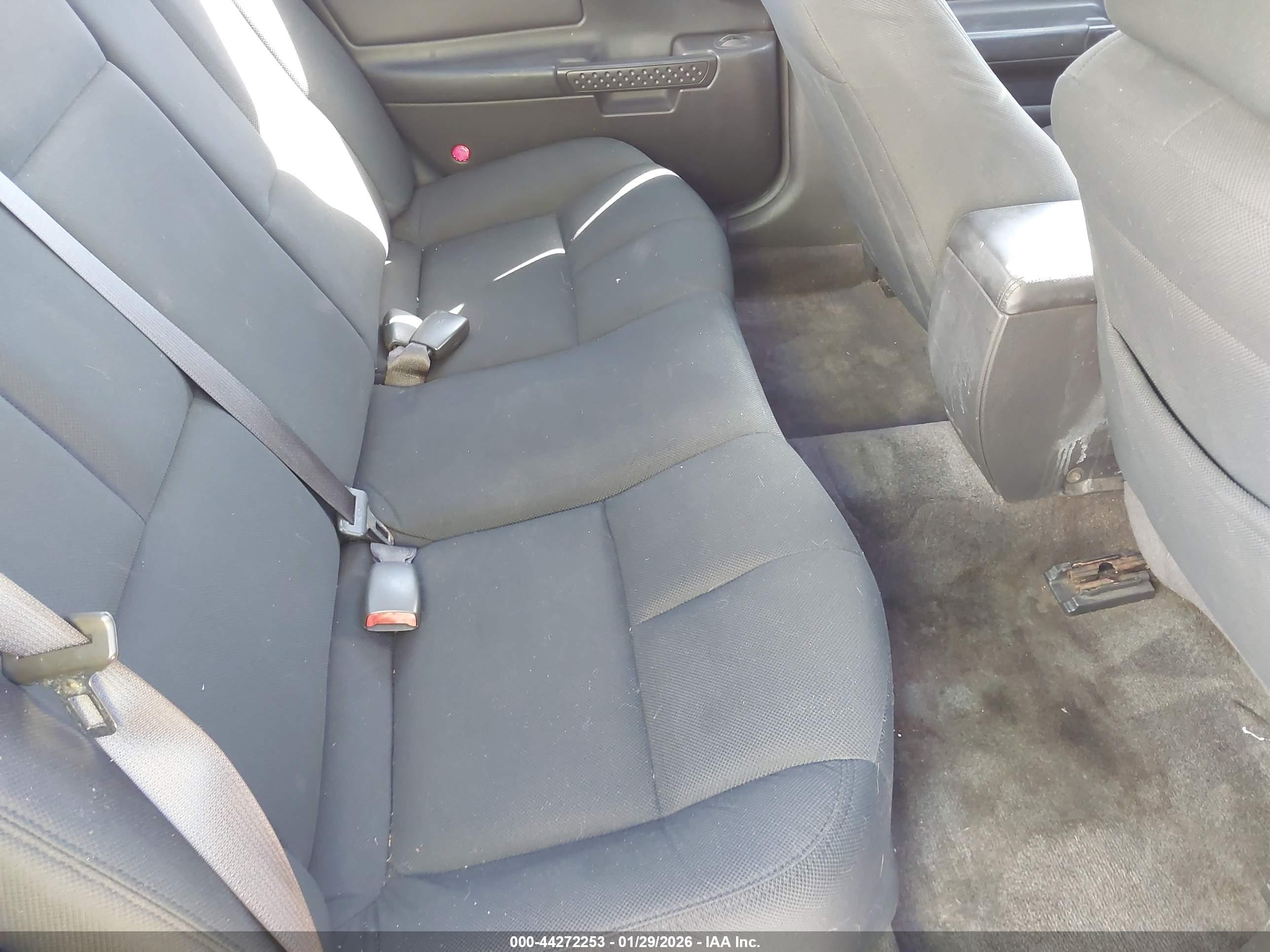 PONTIAC GRAND image 8
