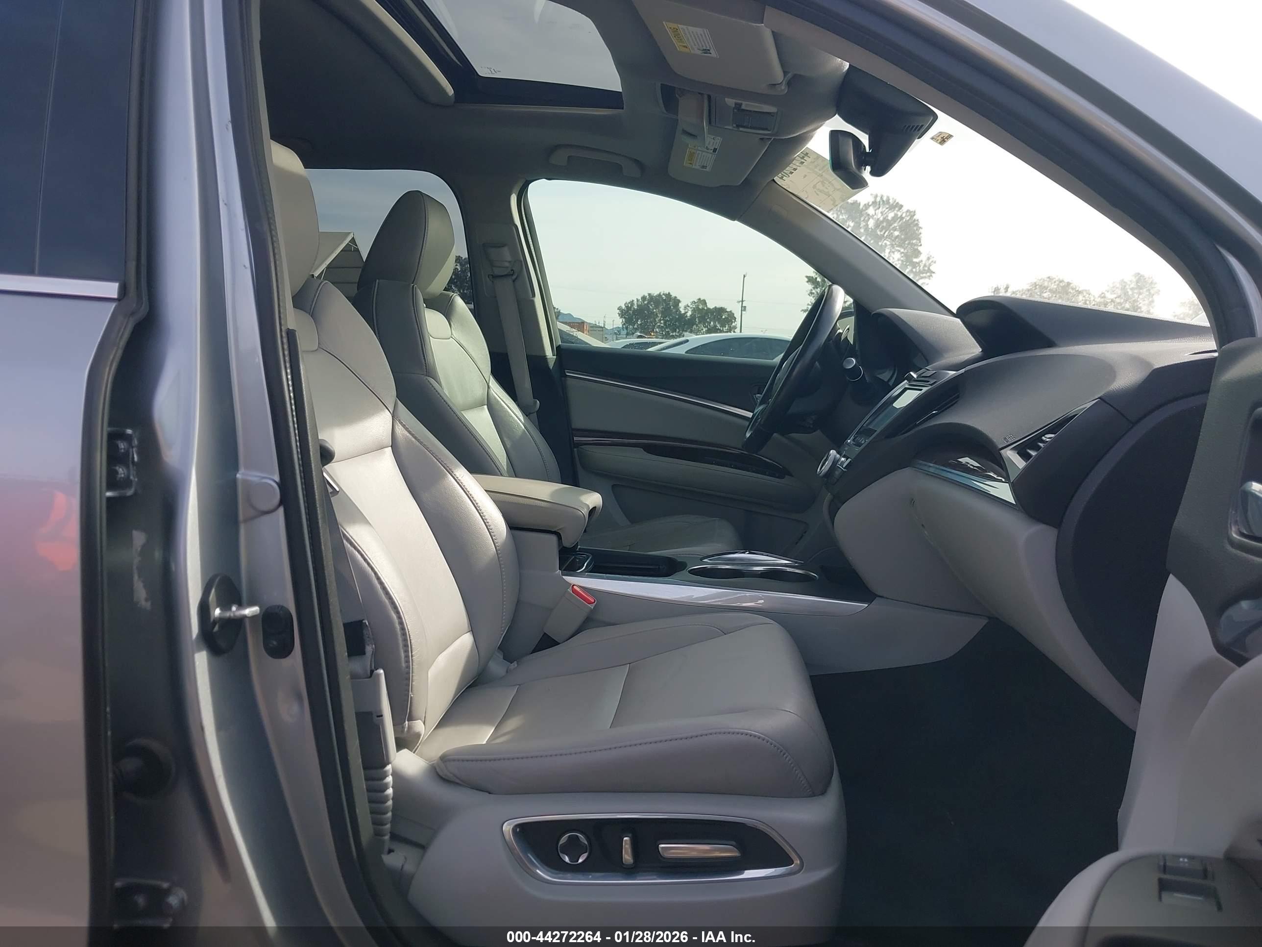 ACURA MDX image 5