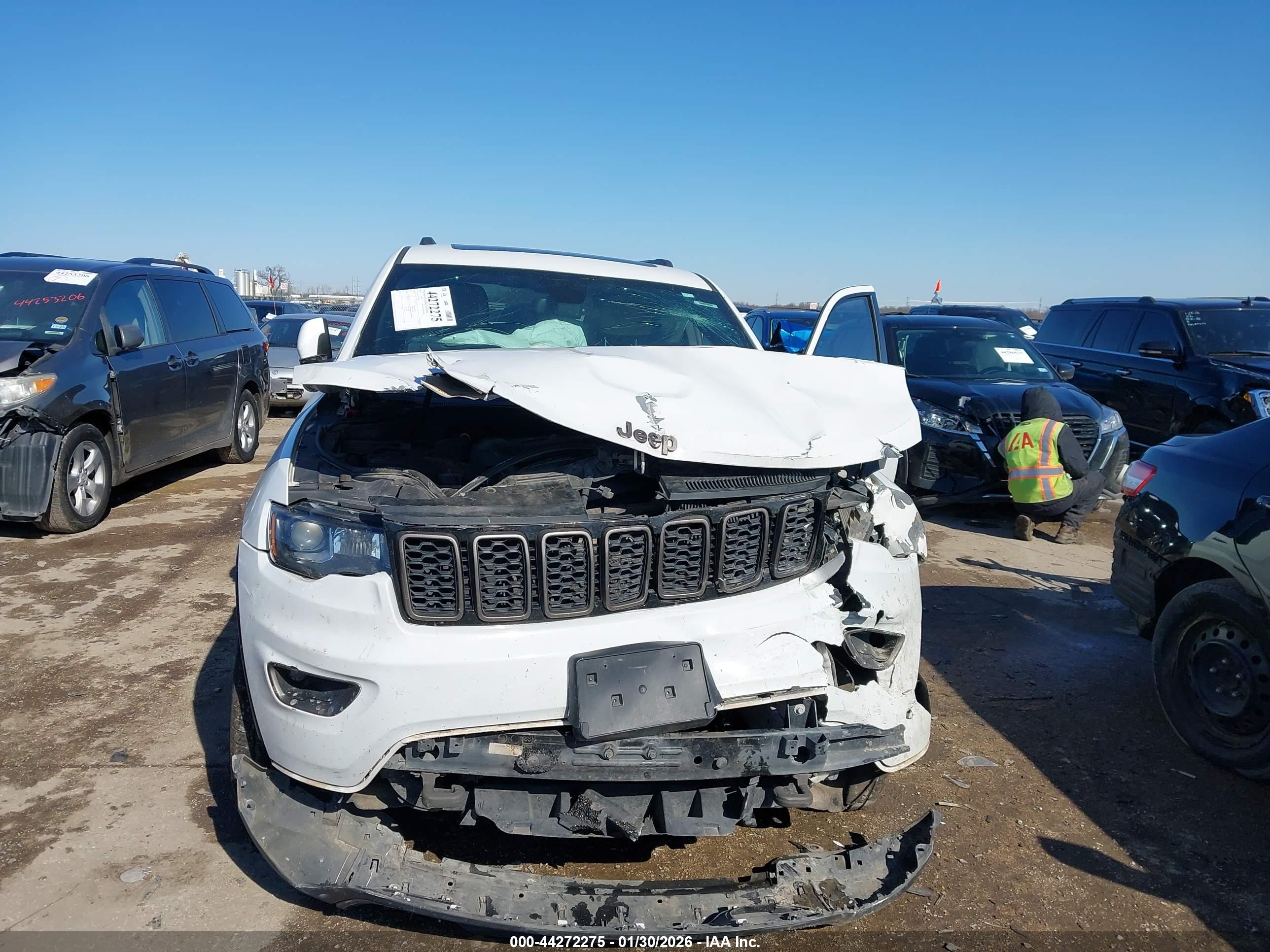 JEEP GRAND image 6