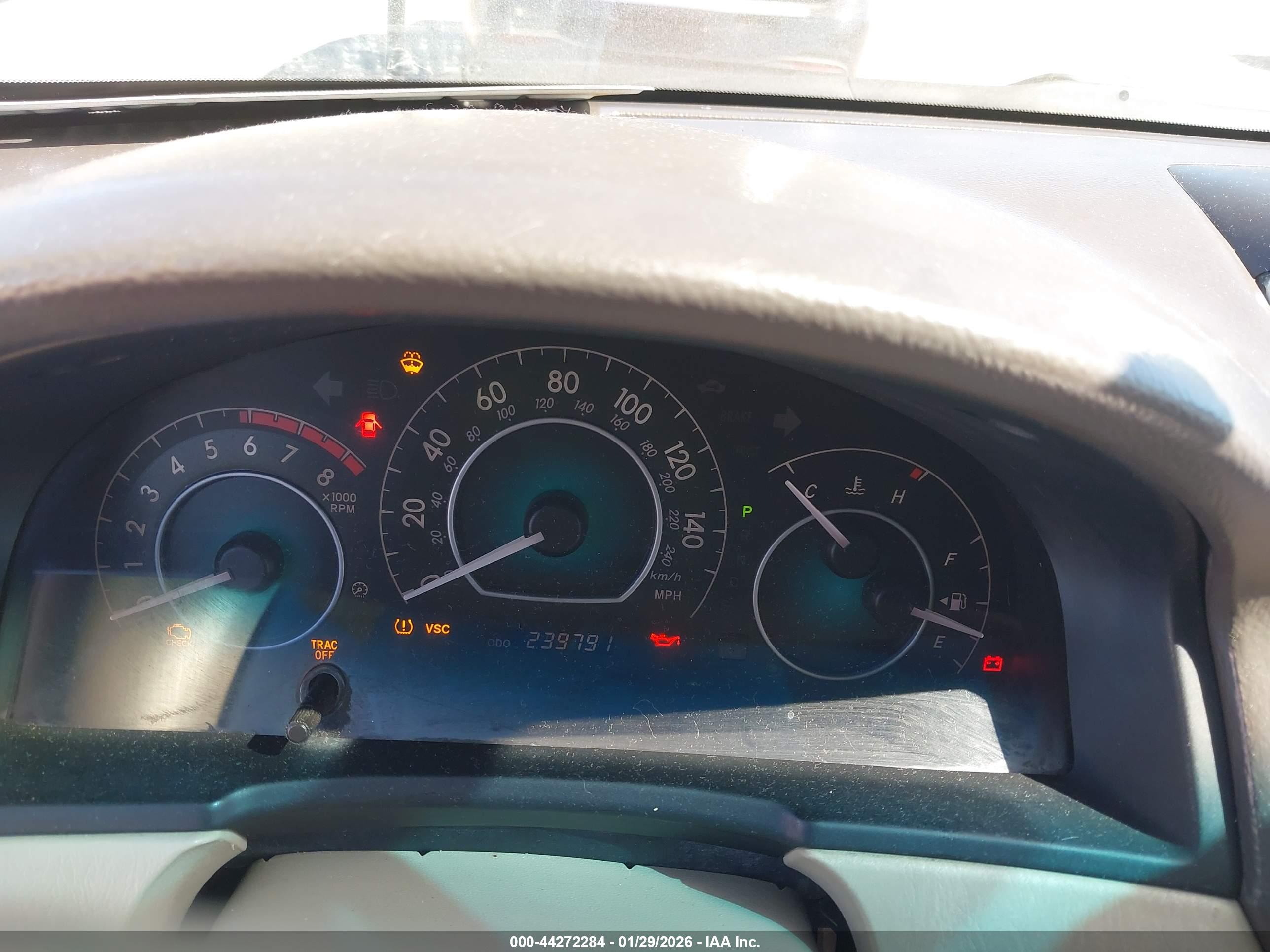 TOYOTA CAMRY image 7