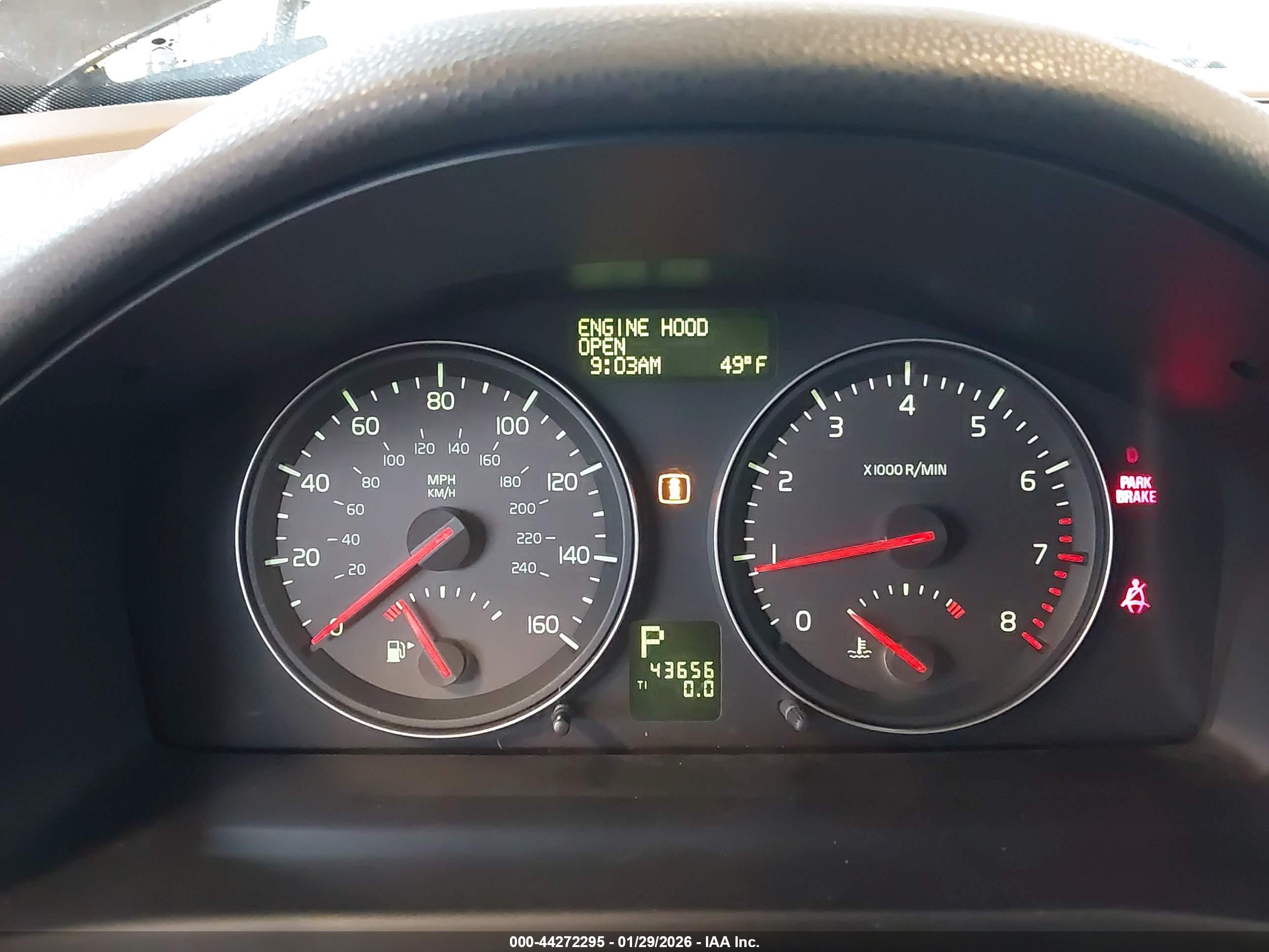VOLVO C70 image 7