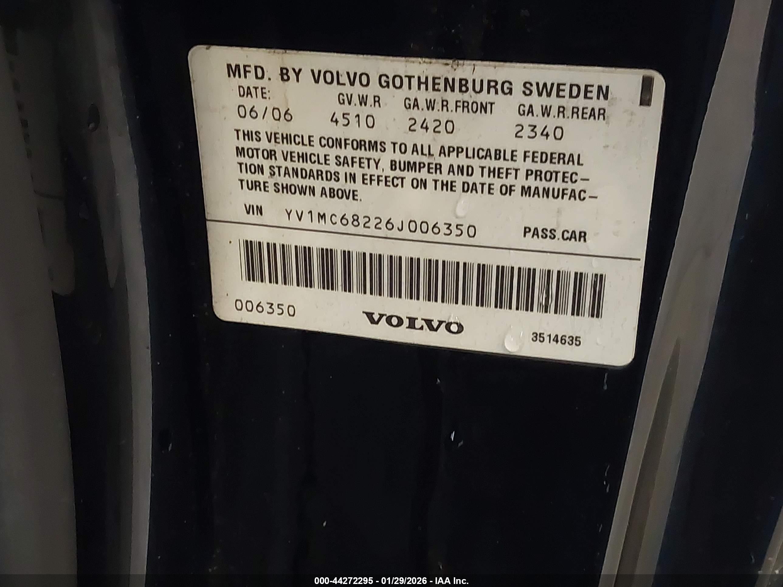 VOLVO C70 image 9