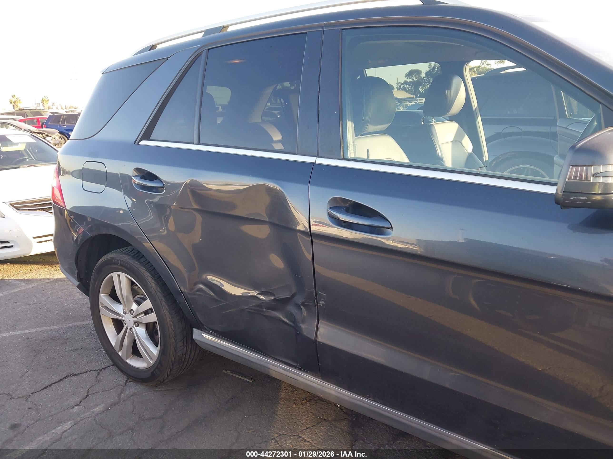 MERCEDES-BENZ ML image 6