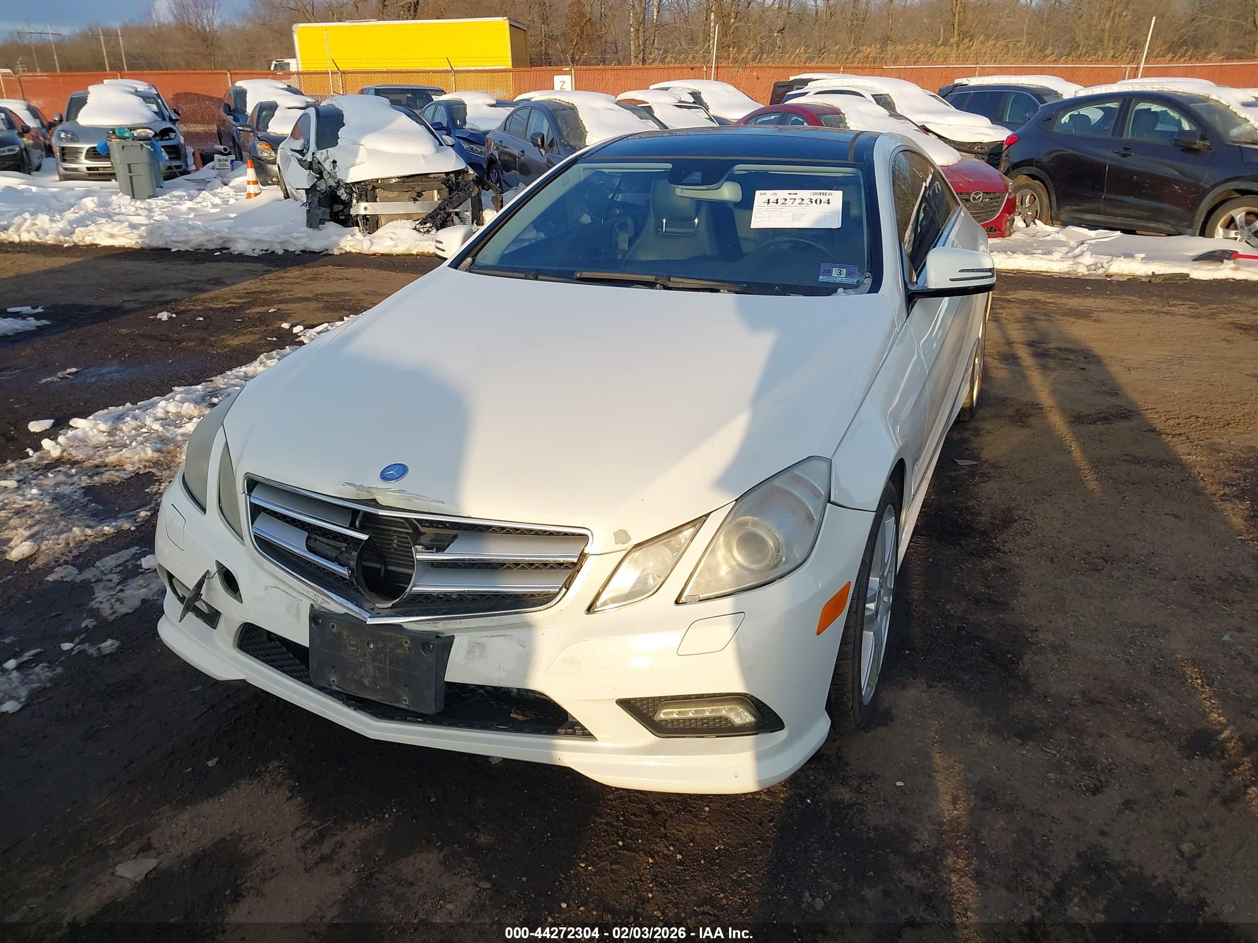 MERCEDES-BENZ E image 6