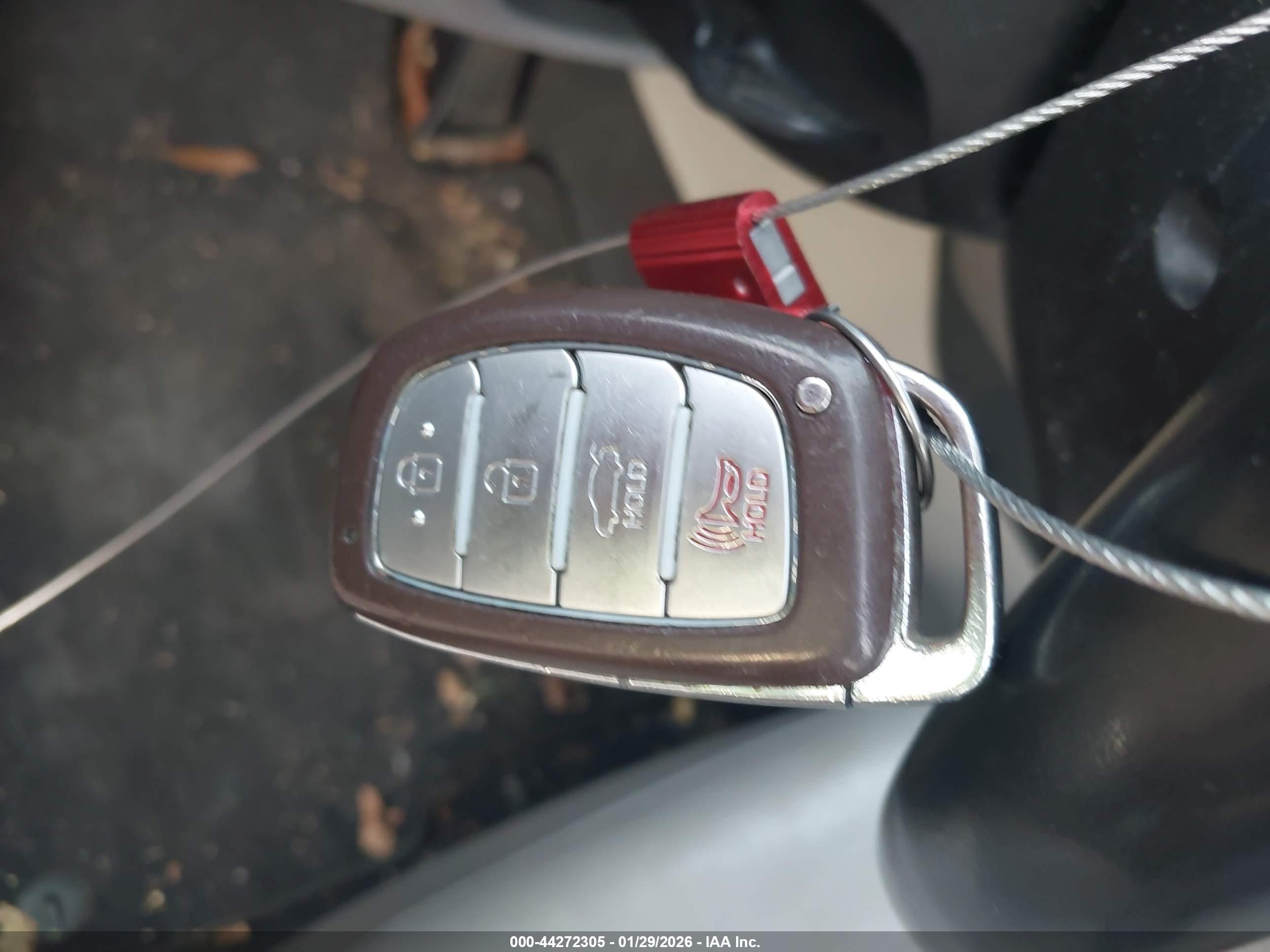 HYUNDAI SONATA image 11