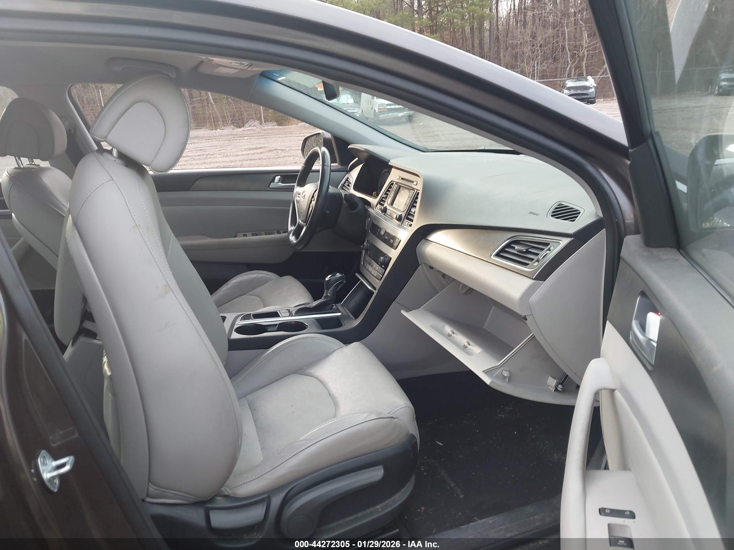 HYUNDAI SONATA image 5