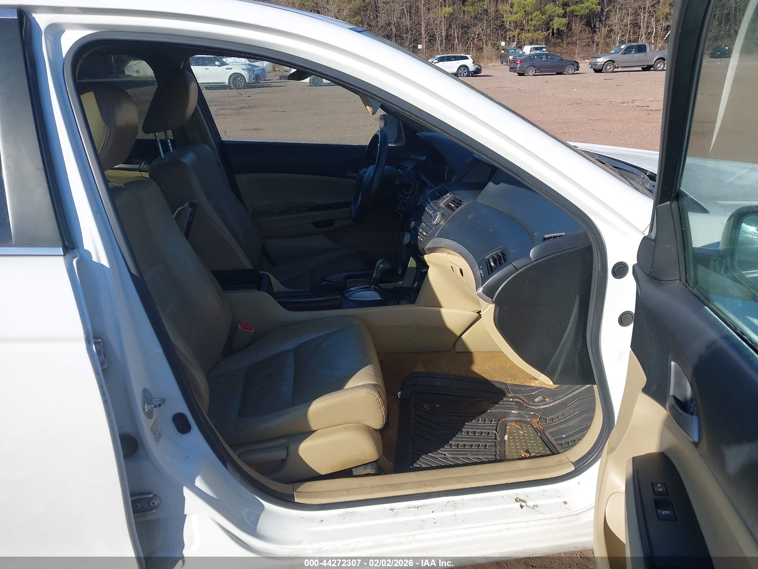 HONDA ACCORD image 5