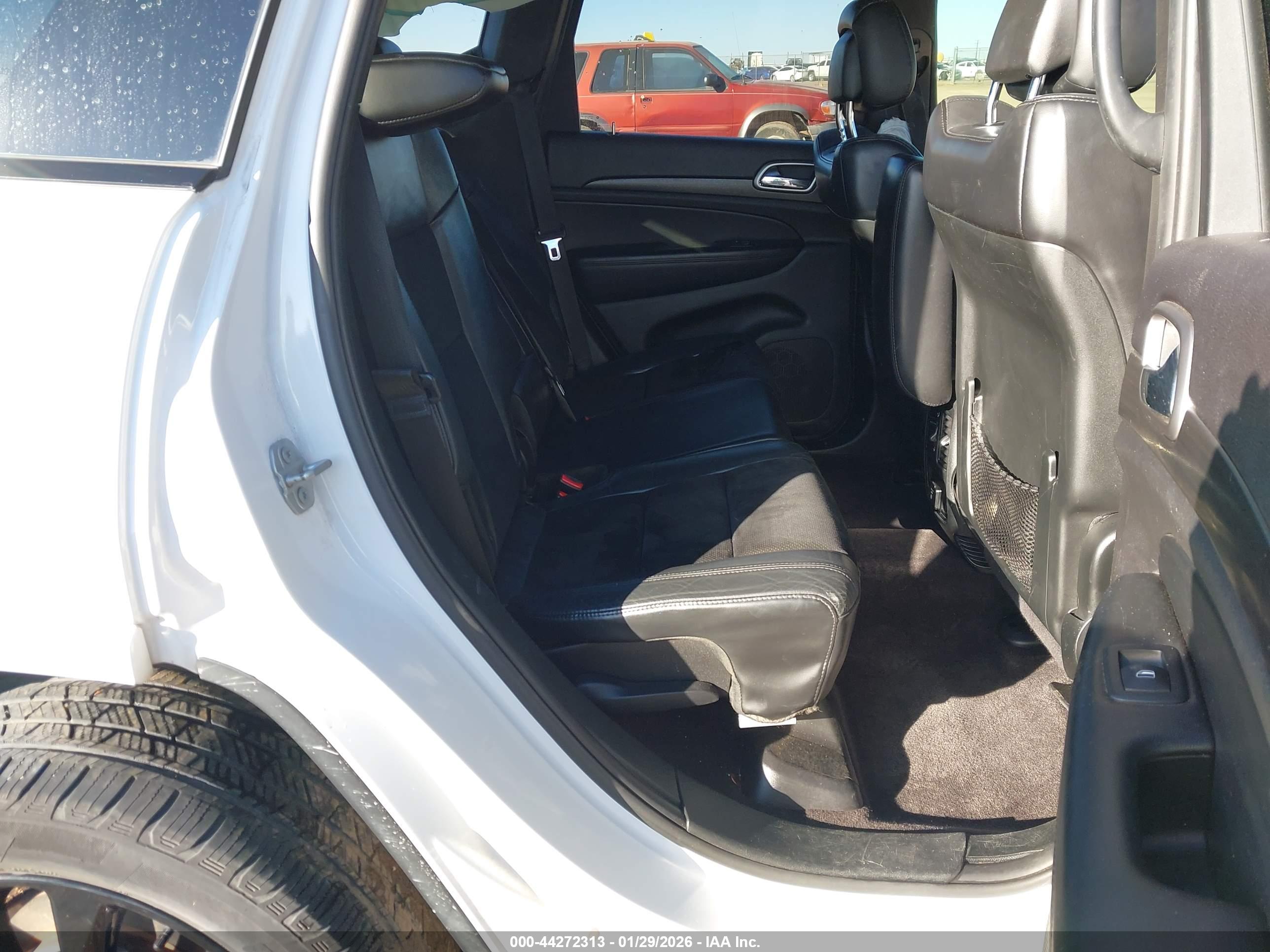 JEEP GRAND image 8