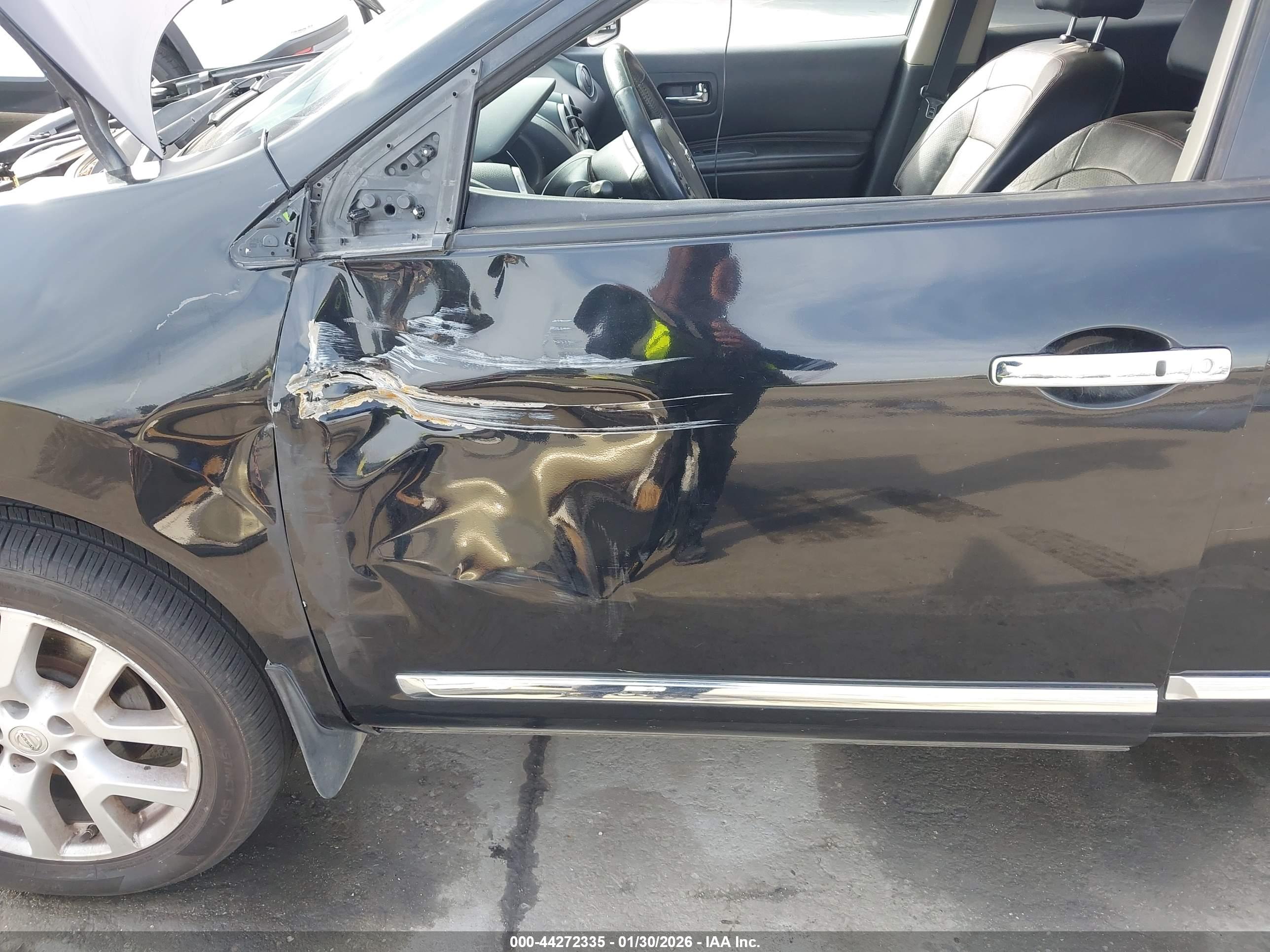 NISSAN ROGUE image 6