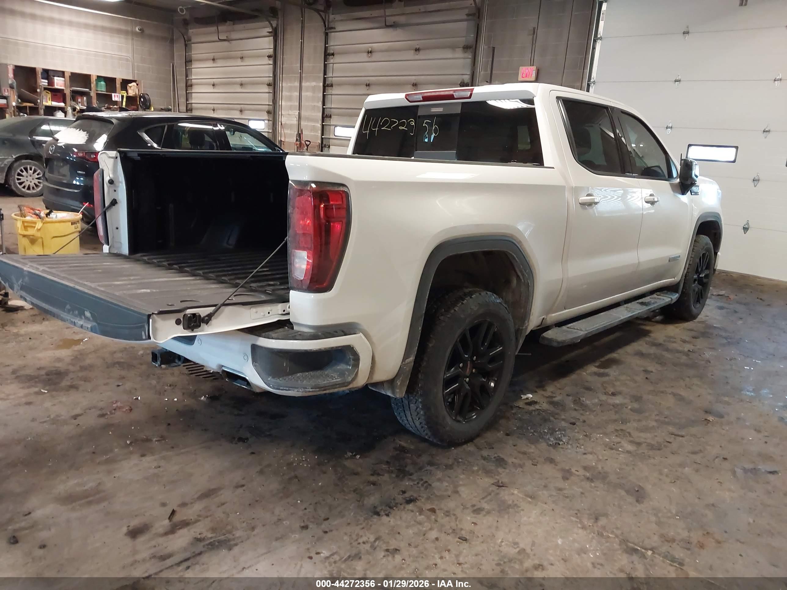 GMC SIERRA image 4