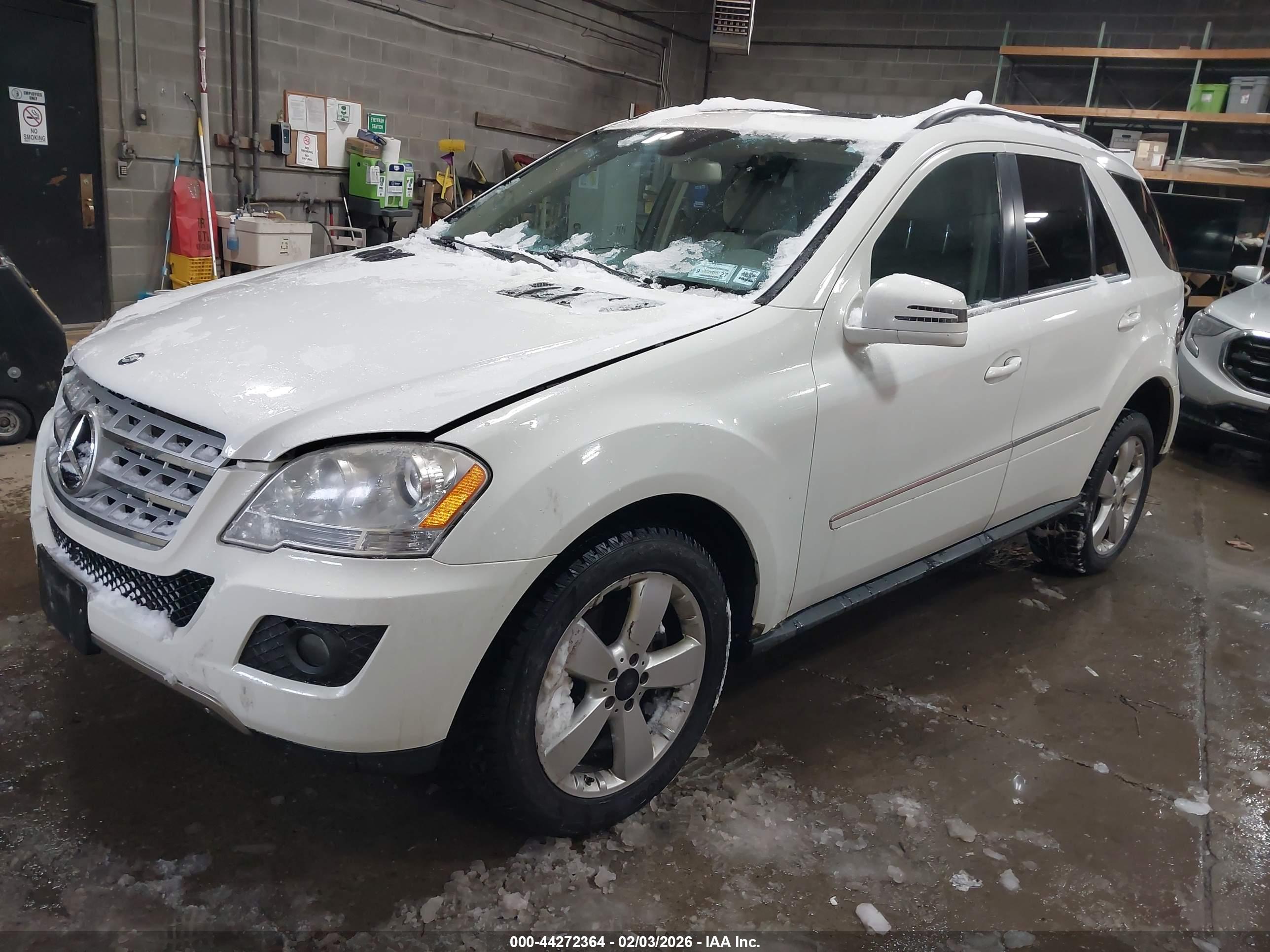 MERCEDES-BENZ ML image 2