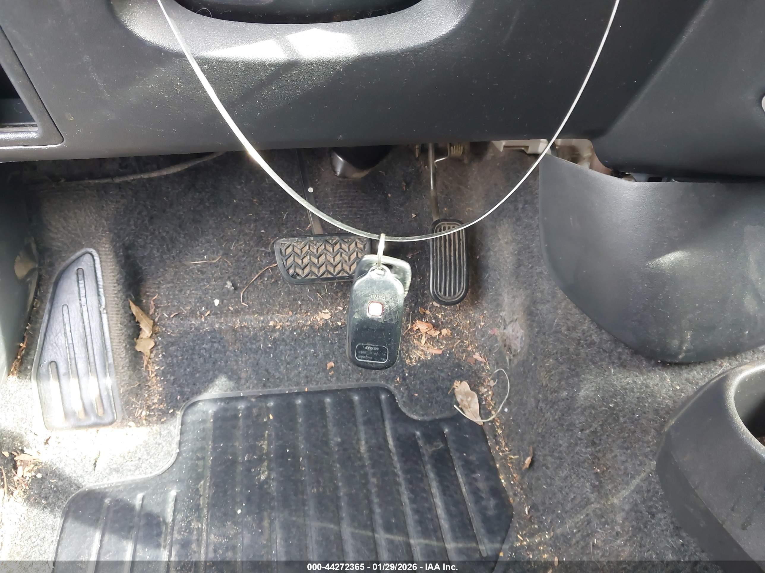SCION XB image 11